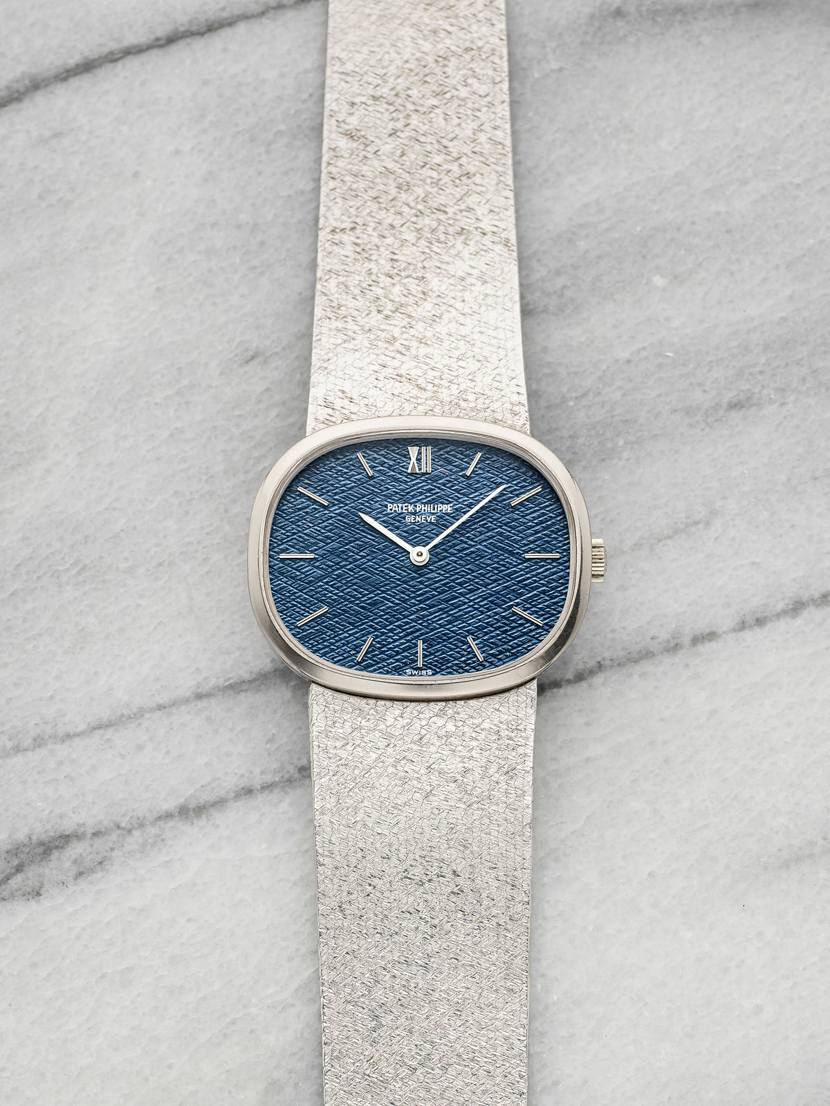 Vintage 1970s Patek Philippe Ellipse 3545 18K WG Blue Linen Dial Manual 32mm
