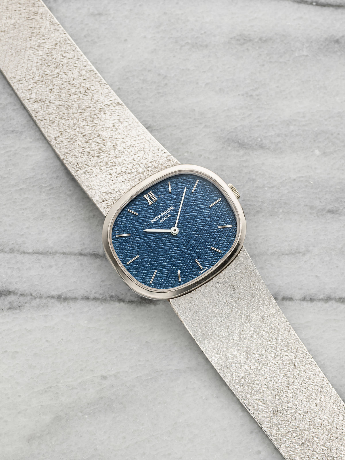 Vintage 1970s Patek Philippe Ellipse 3545 18K WG Blue Linen Dial Manual 32mm