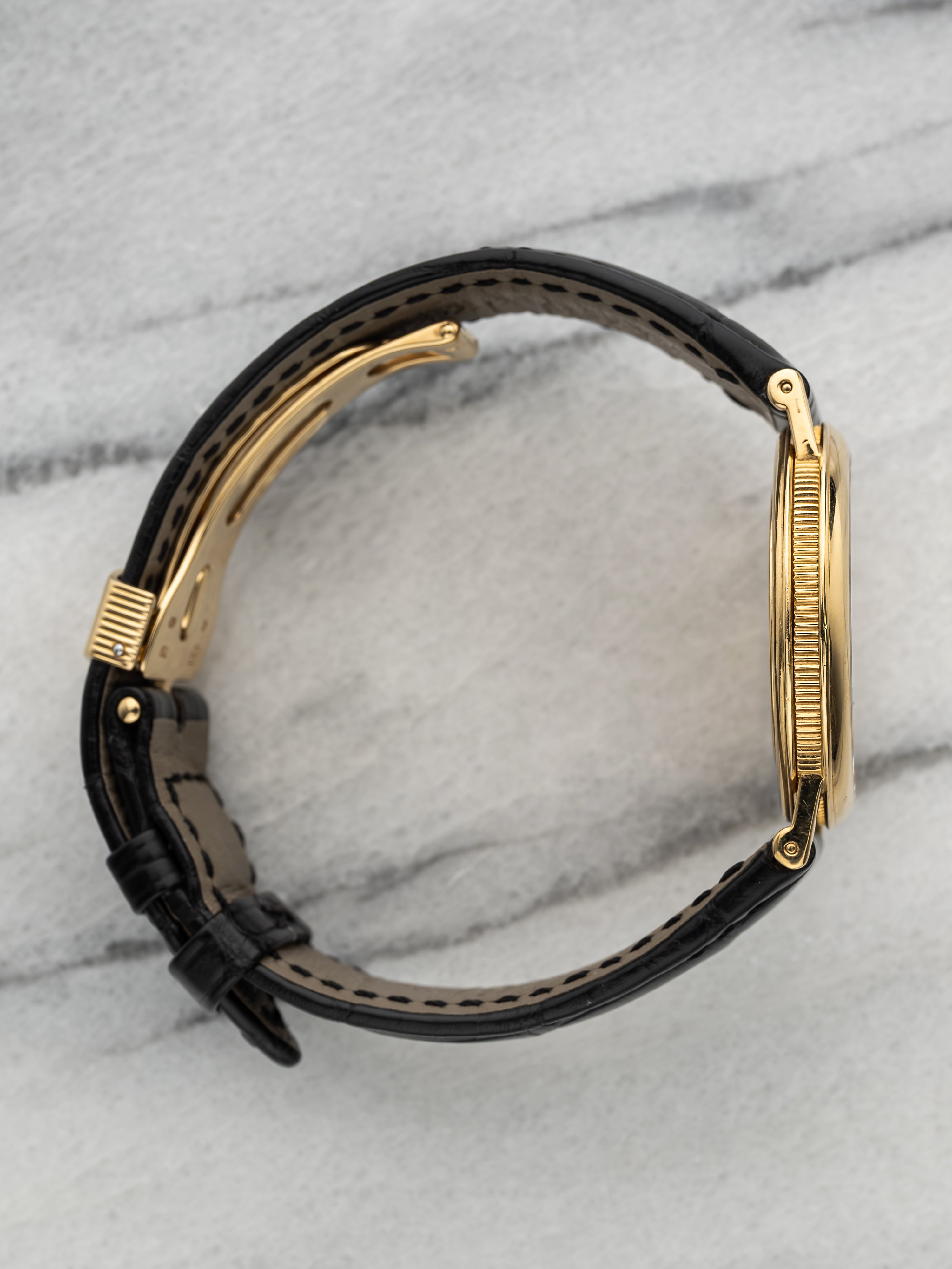 Breguet Classique Moonphase 3300BA – 18K Yellow Gold White Guilloché Dial