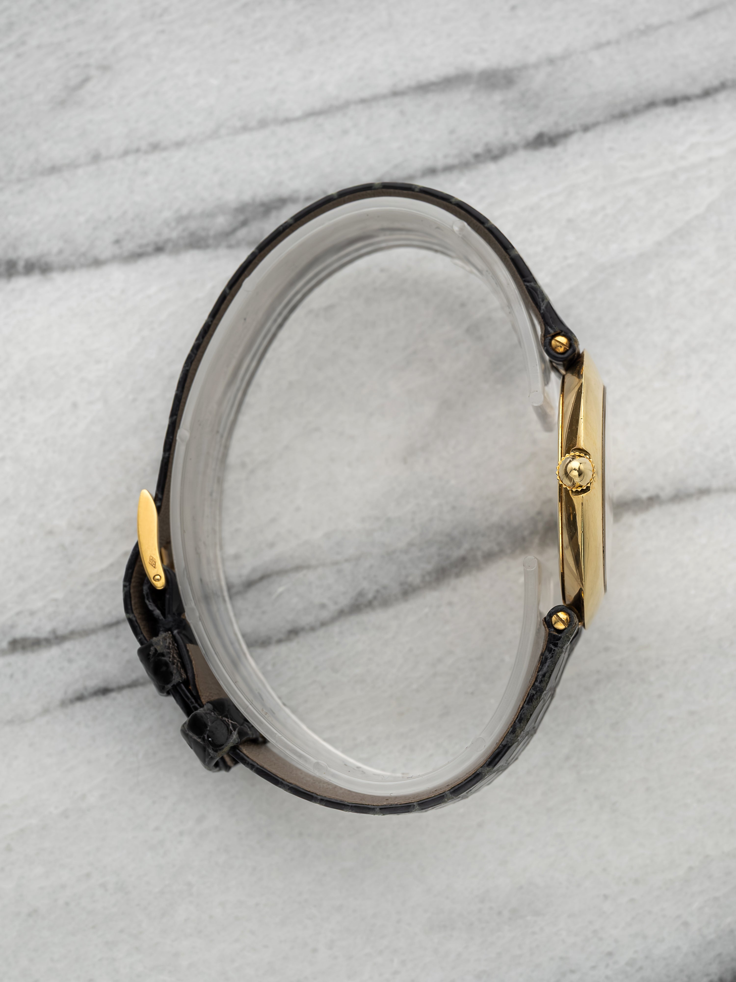 Chaumet Pebble UFO – Yellow Gold White Stamped Dial