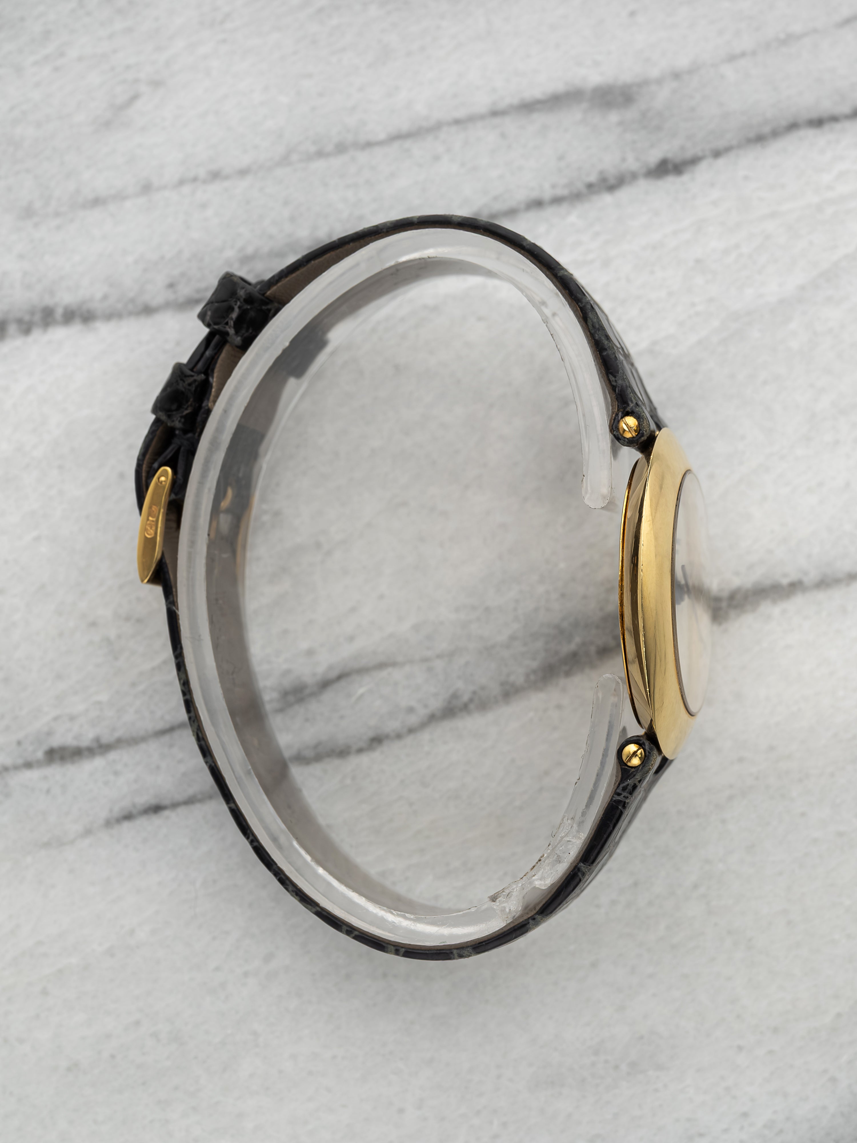 Chaumet Pebble UFO – Yellow Gold White Stamped Dial