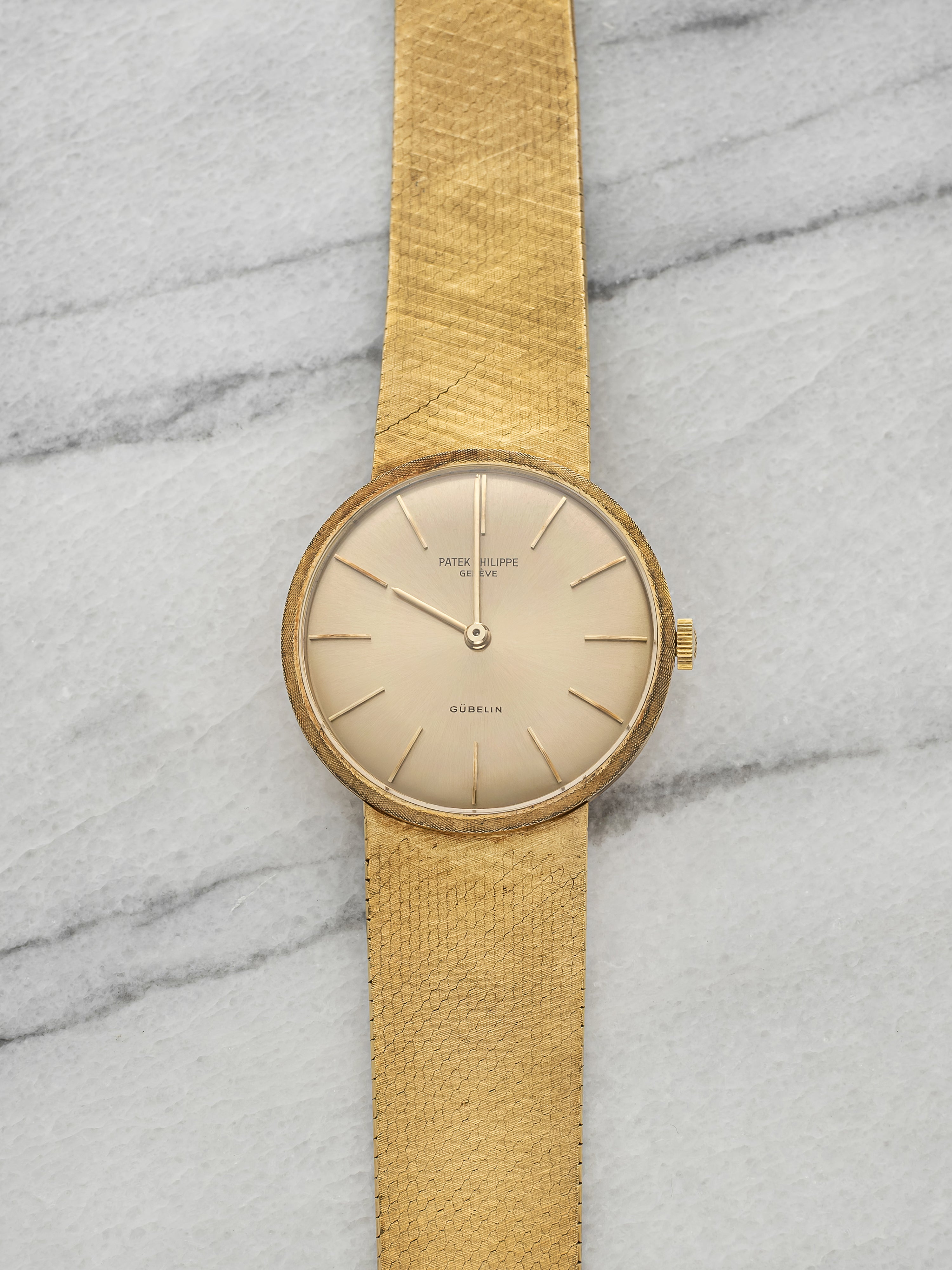 Vintage 1970s Patek Philippe Calatrava 3246 18K YG Gübelin Dial Manual 32mm