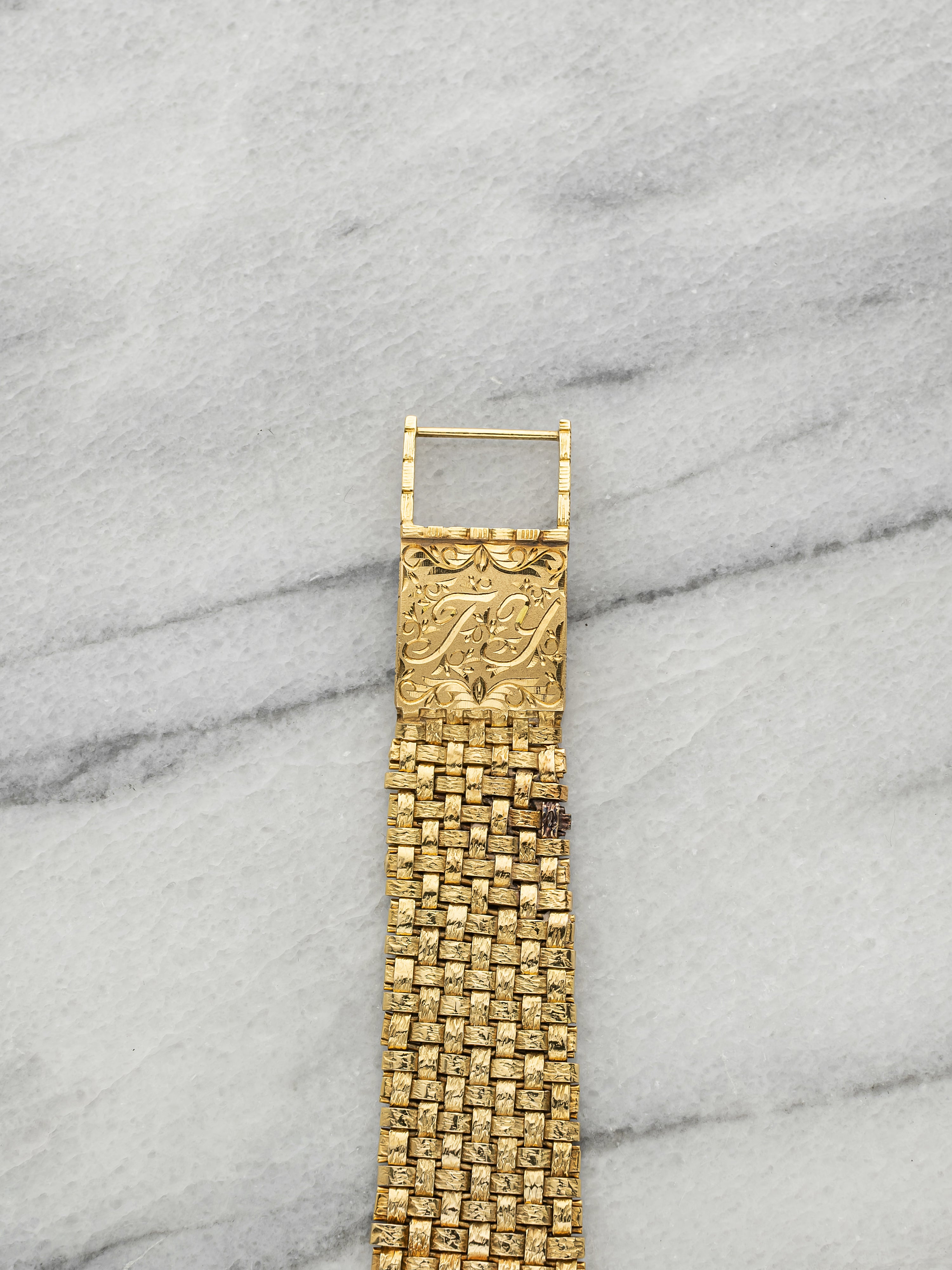 Vintage 1970s Vacheron Constantin 7931 18K YG Basket Weave Dial Auto 31mm