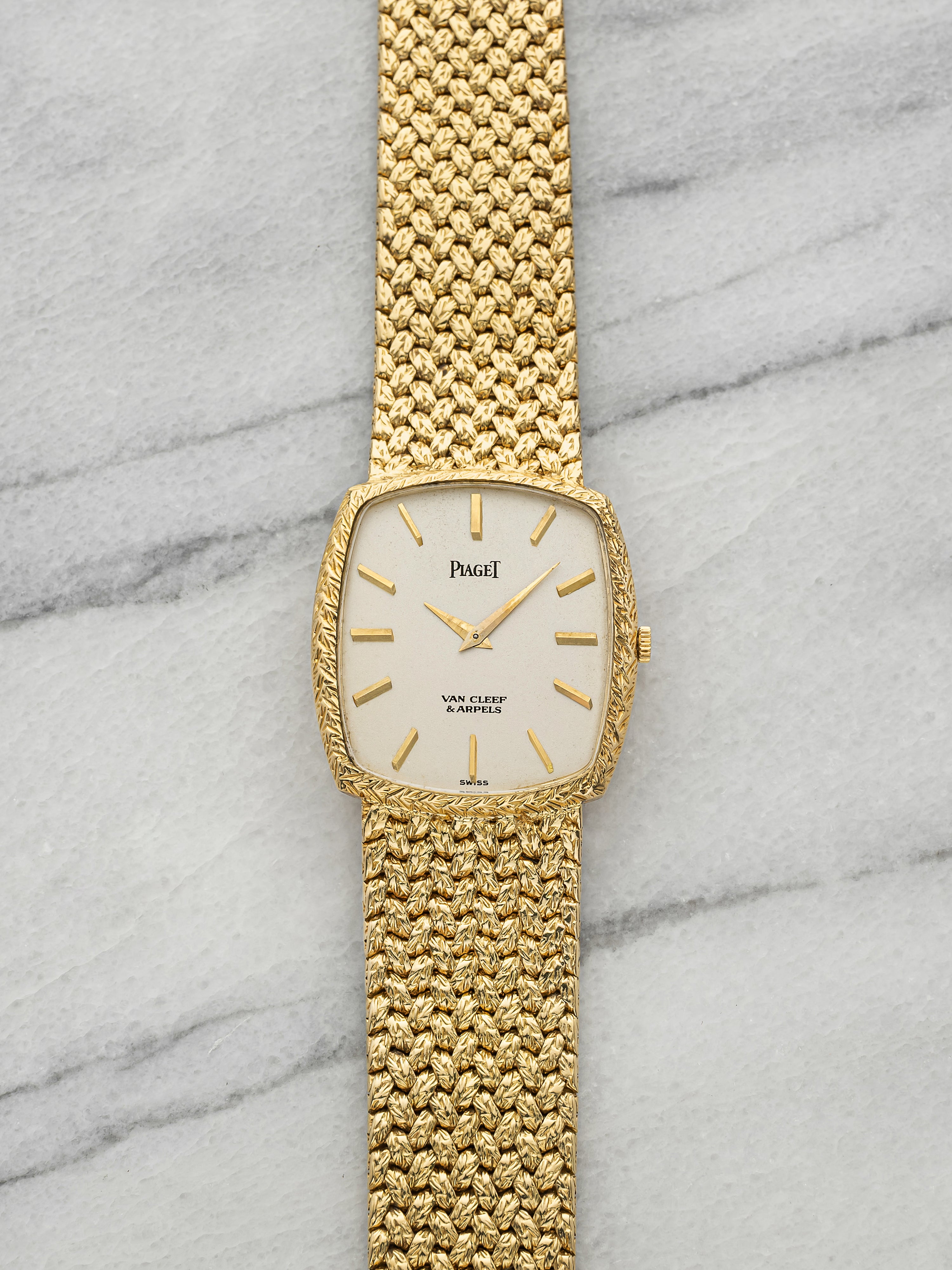 Vintage 1970s Piaget Van 9741D2 18K YG Cleef & Arpels Stamped Dial Manual 28mm
