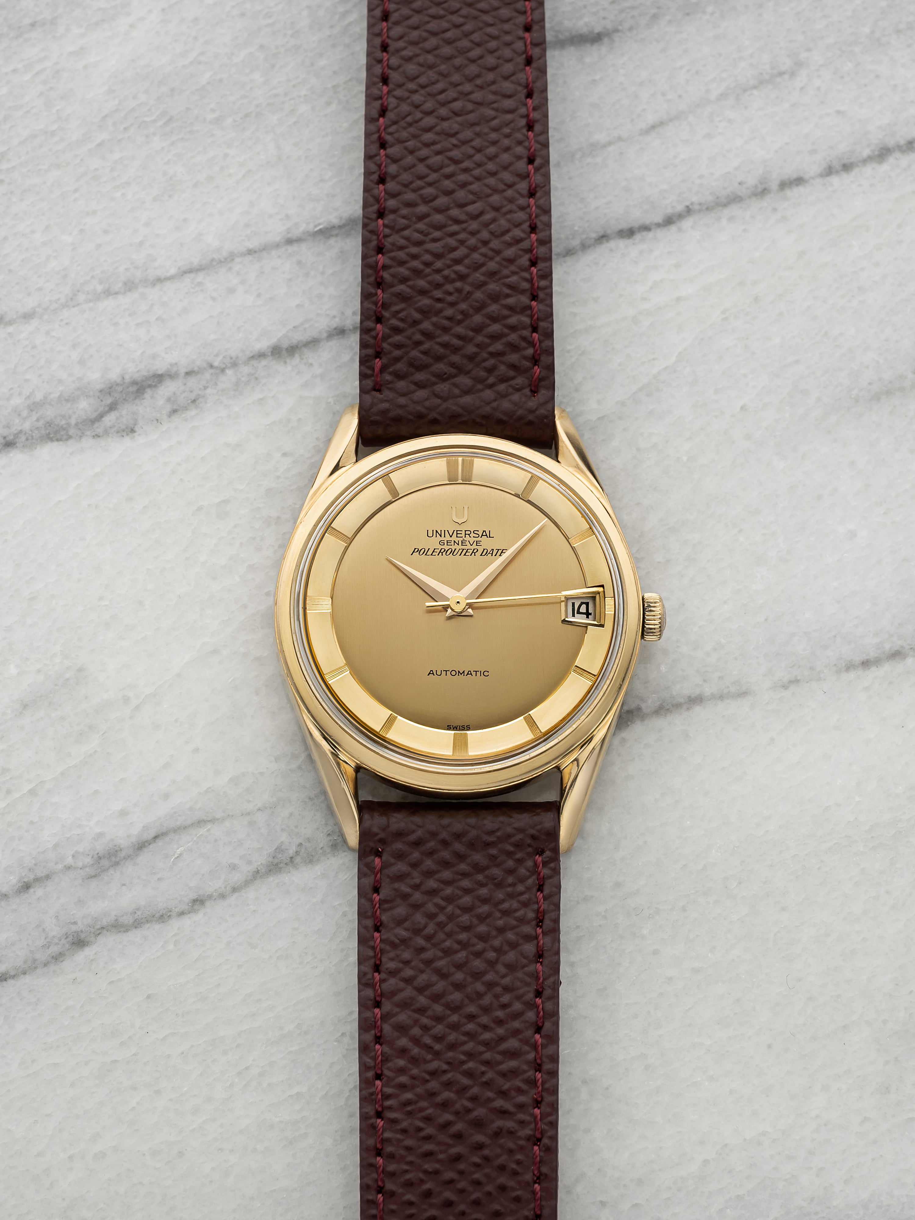 Vintage 1960s Universal Geneve Polerouter Date 18K YG Bullseye Dial Auto 33mm