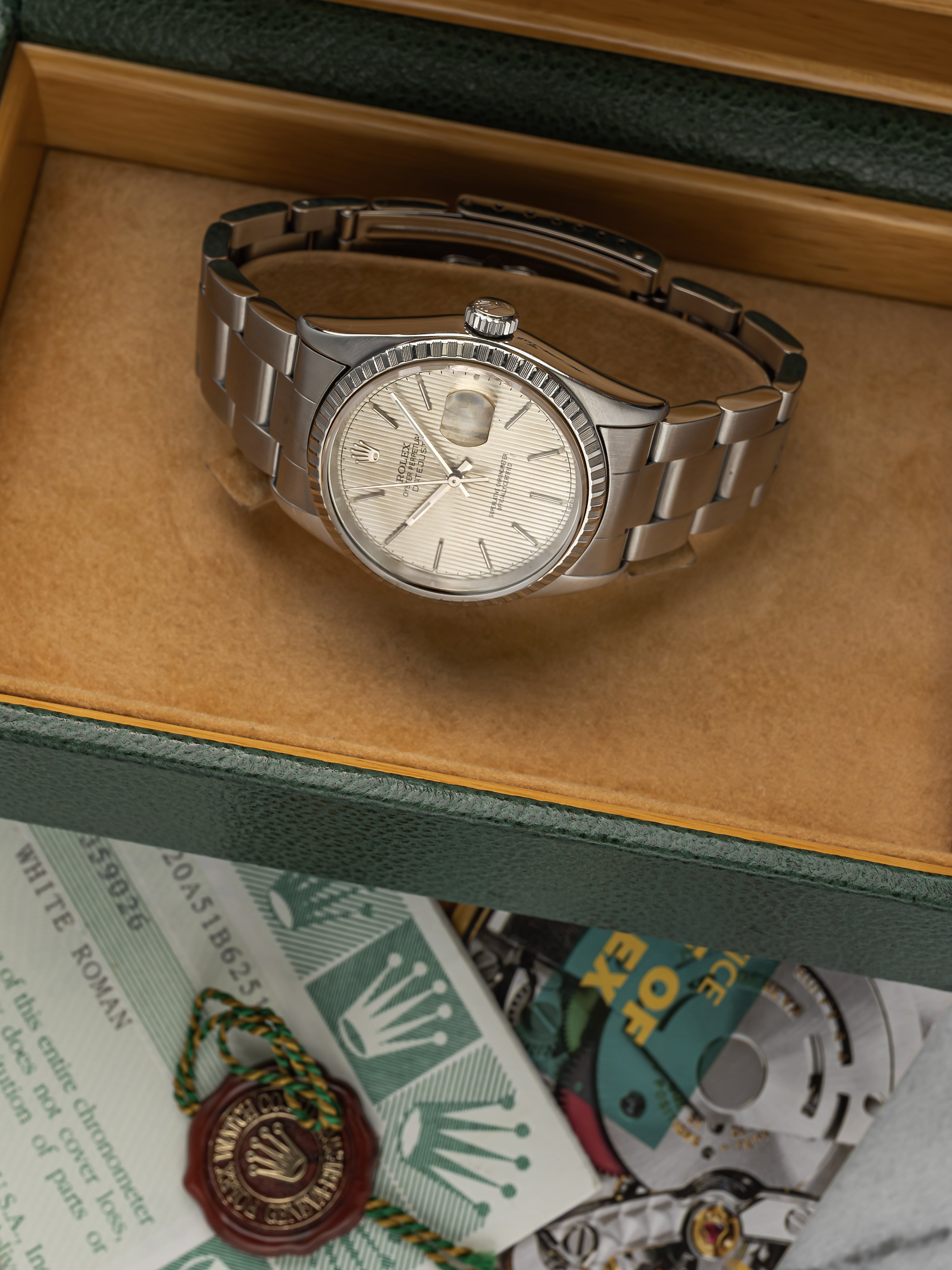 Rolex Datejust 16220 - Silver Tapestry Dial