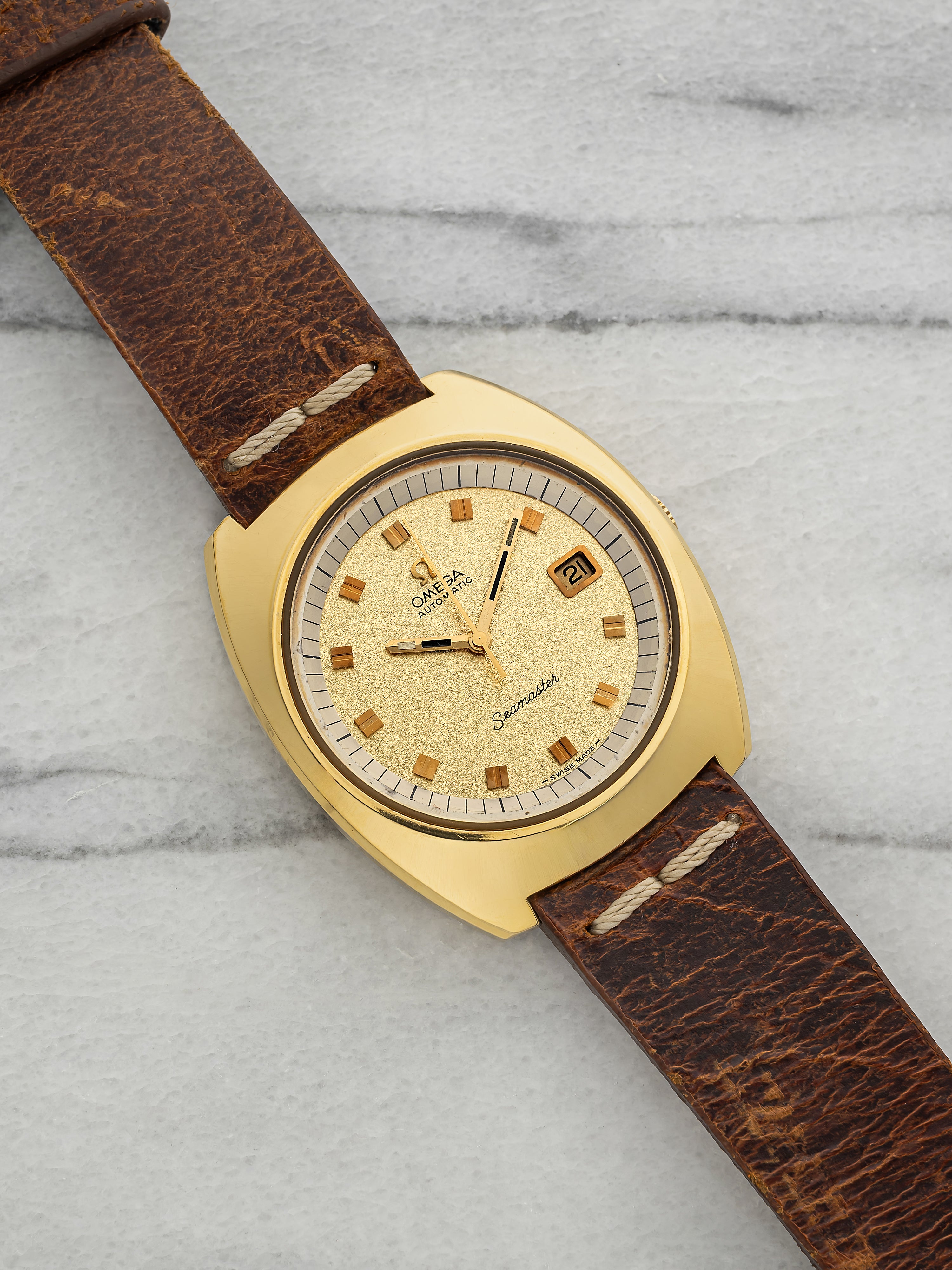 Vintage 1970s Omega Seamaster Jumbo 166.087 Steel Gold Champagne Dial Auto 39mm