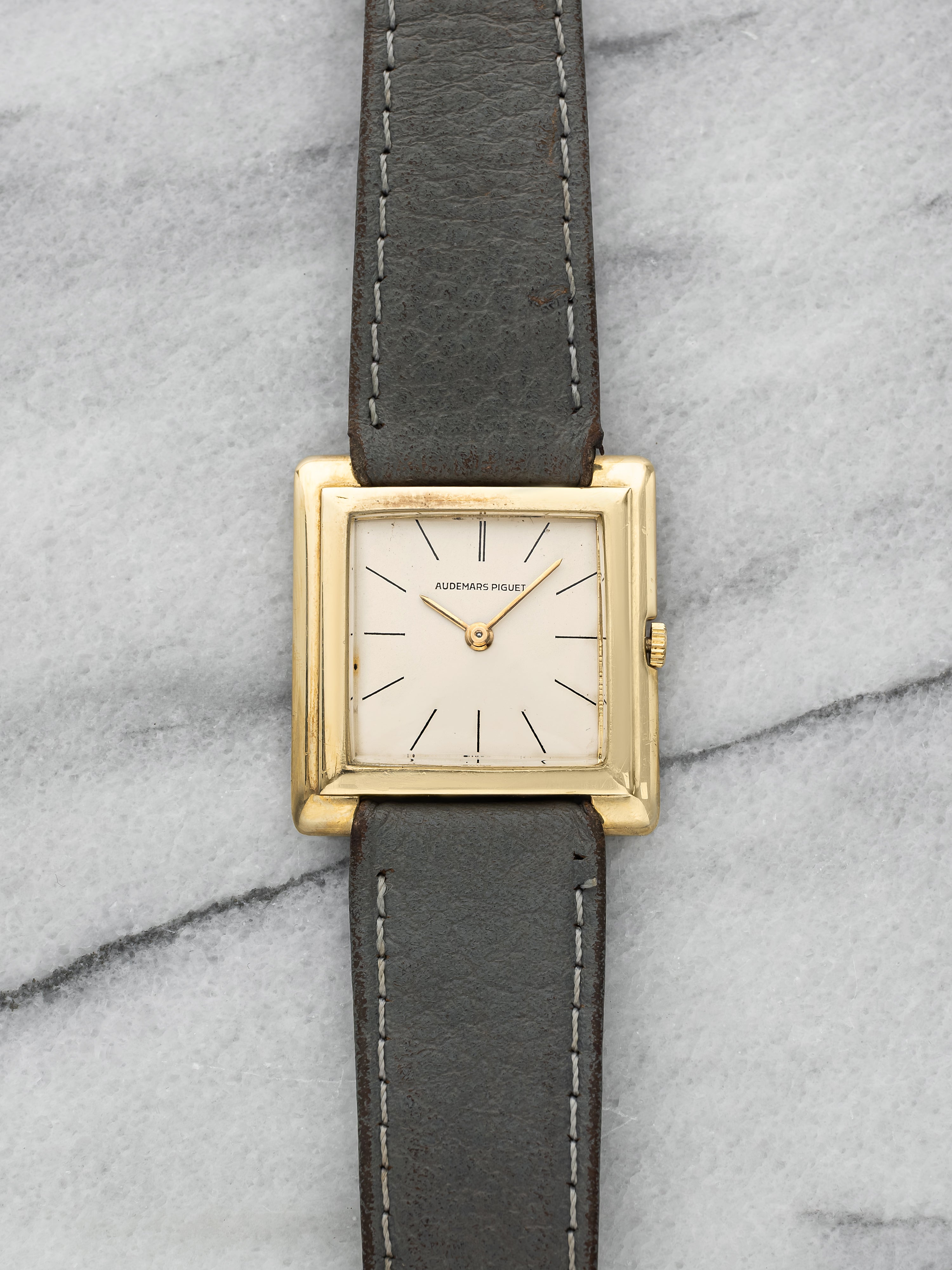 1951 Audemars Piguet Rectangular – 18K Yellow Gold, Cream Patina Dial