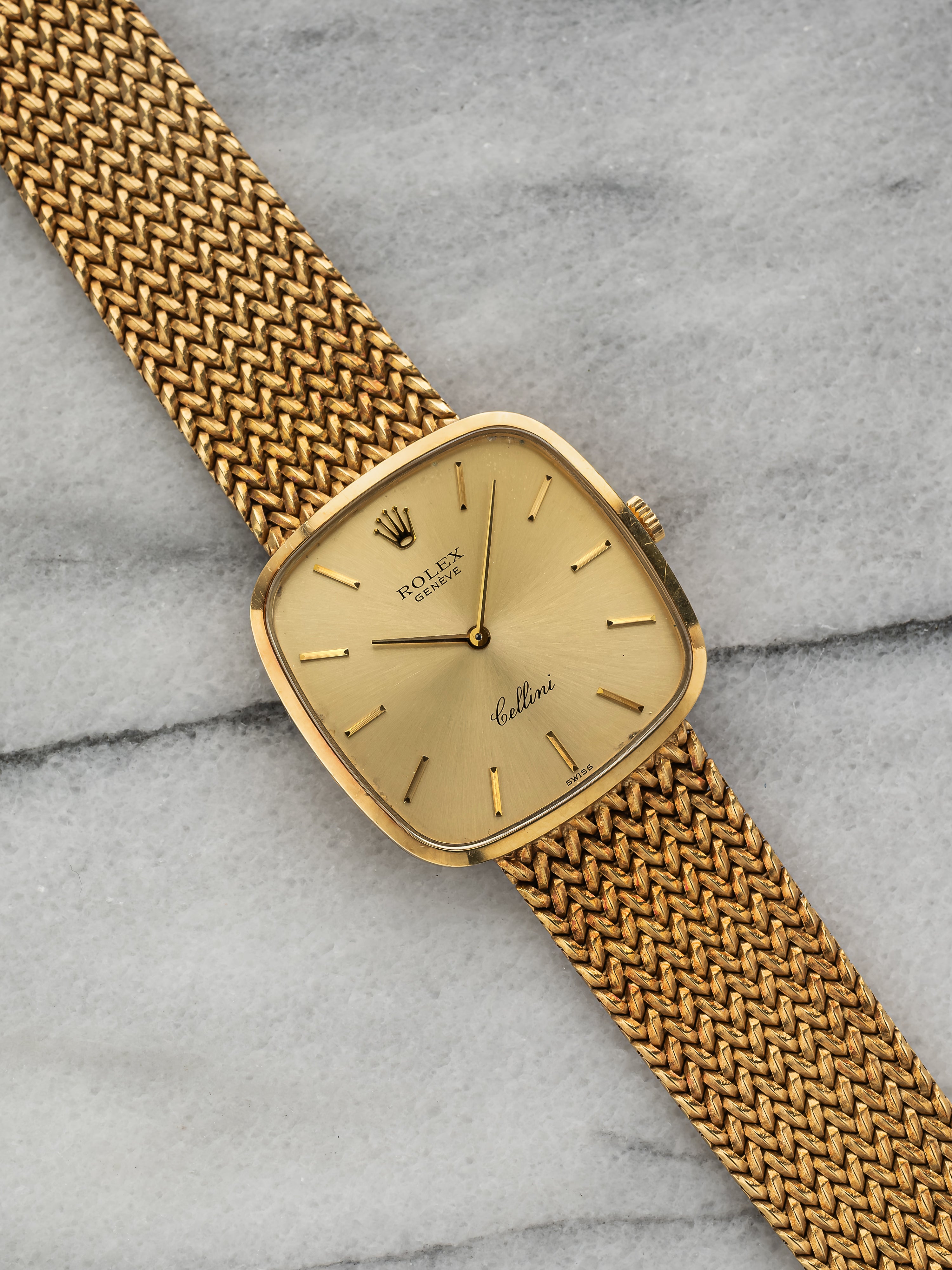 Rolex Cellini 4114 - 18K Yellow Gold