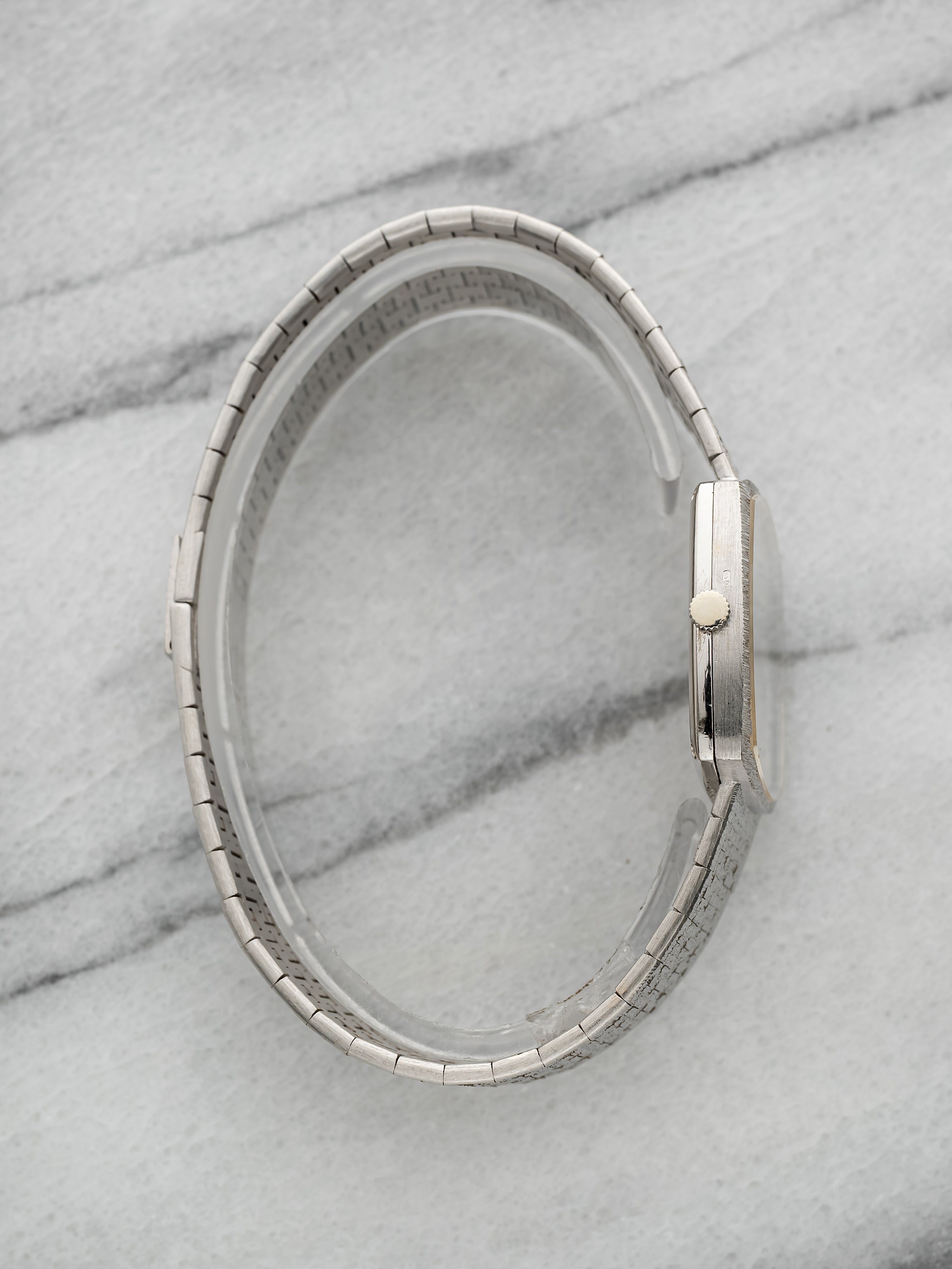 Piaget 9501 A6 – Integrated 18K White Gold Rare Bloodstone Dial