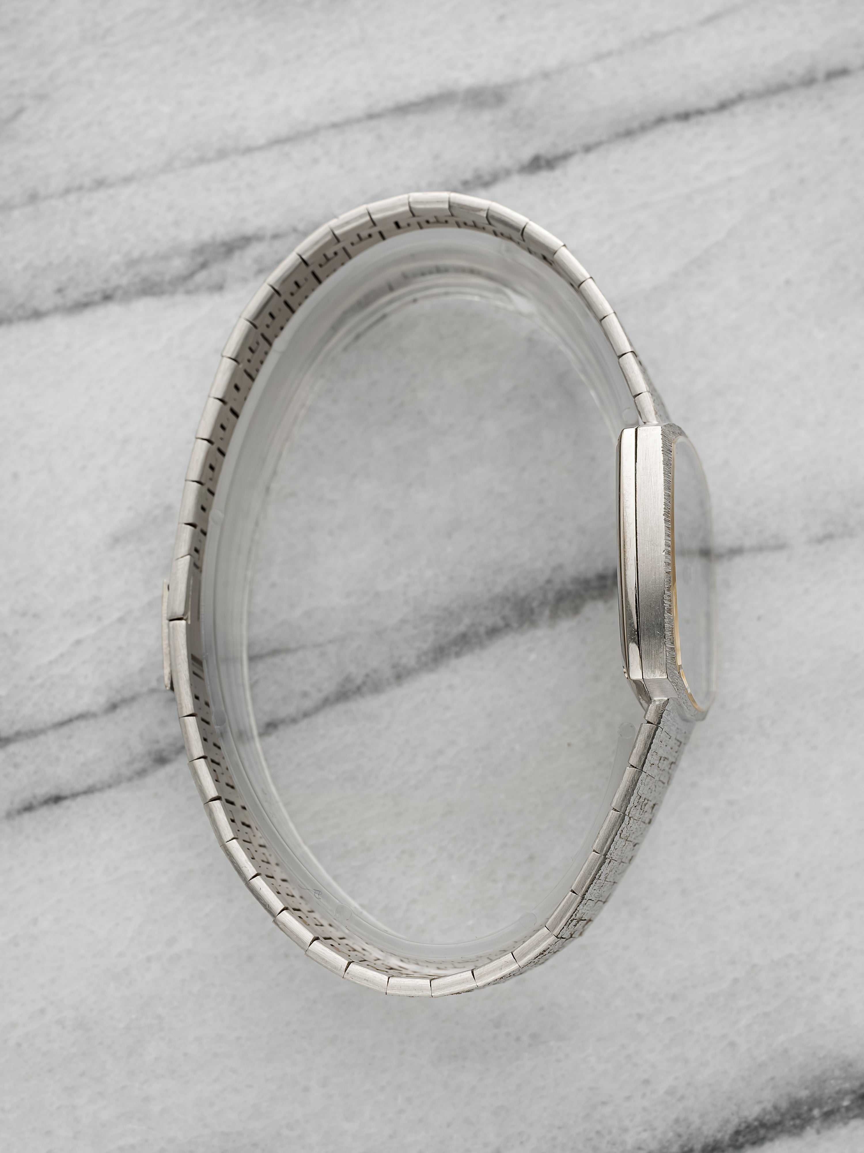 Piaget 9501 A6 – Integrated 18K White Gold Rare Bloodstone Dial