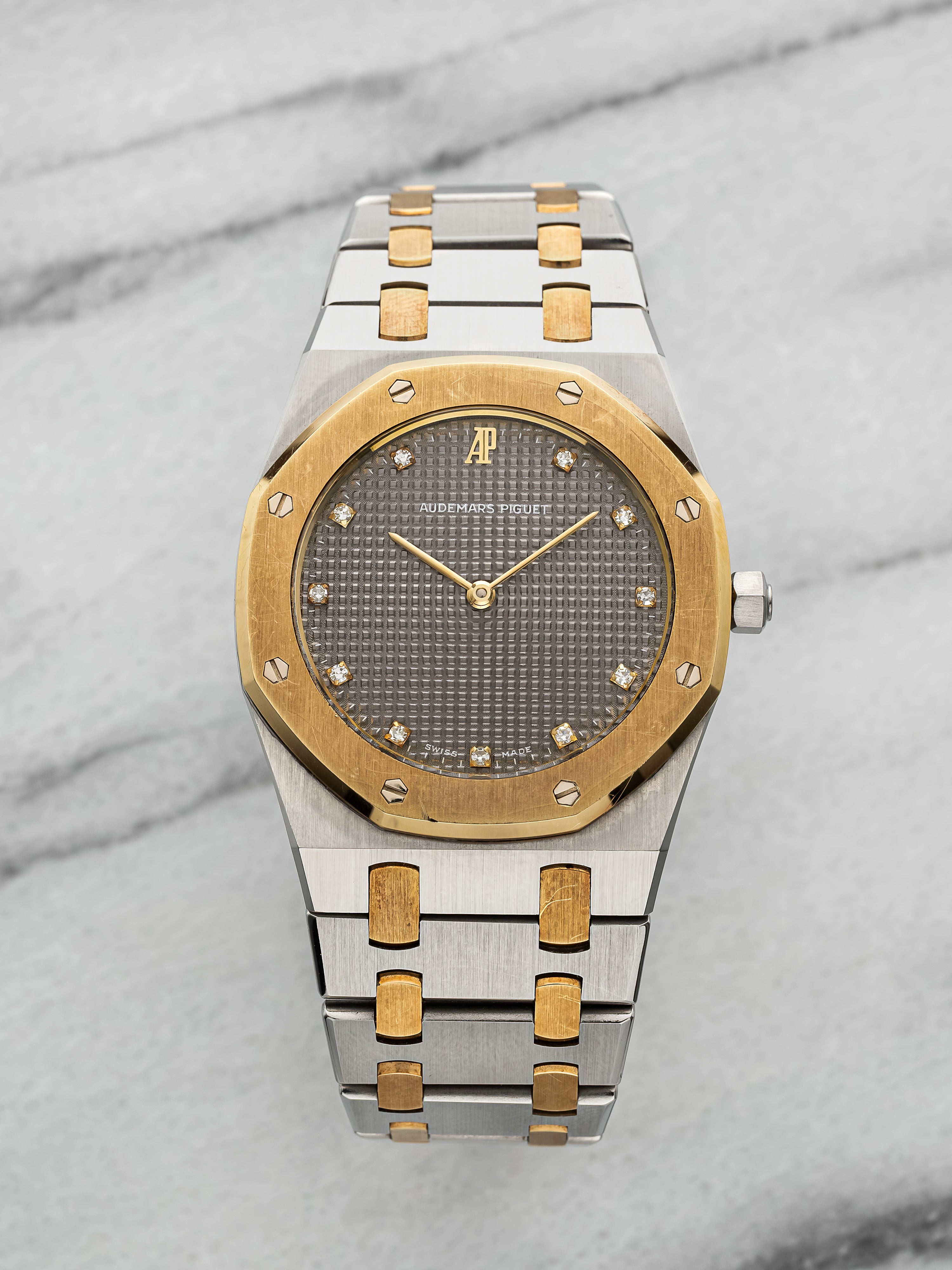 Audemars Piguet Royal Oak 56303SA – Two-Tone Grey Diamond Dial