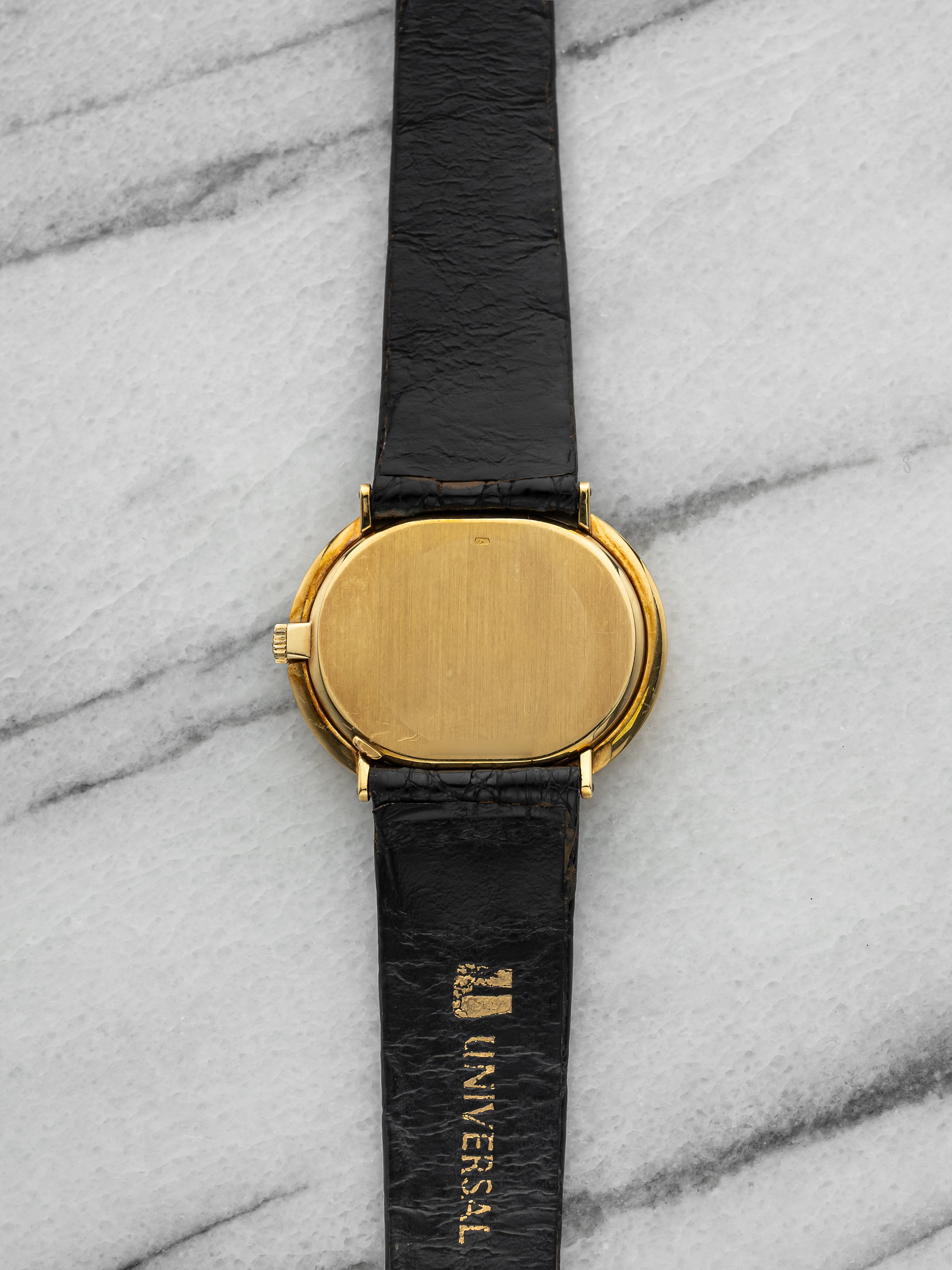 Universal Geneve Dress Watch 111010.1 18K Yellow Gold Bloodstone Dial Manual 33m