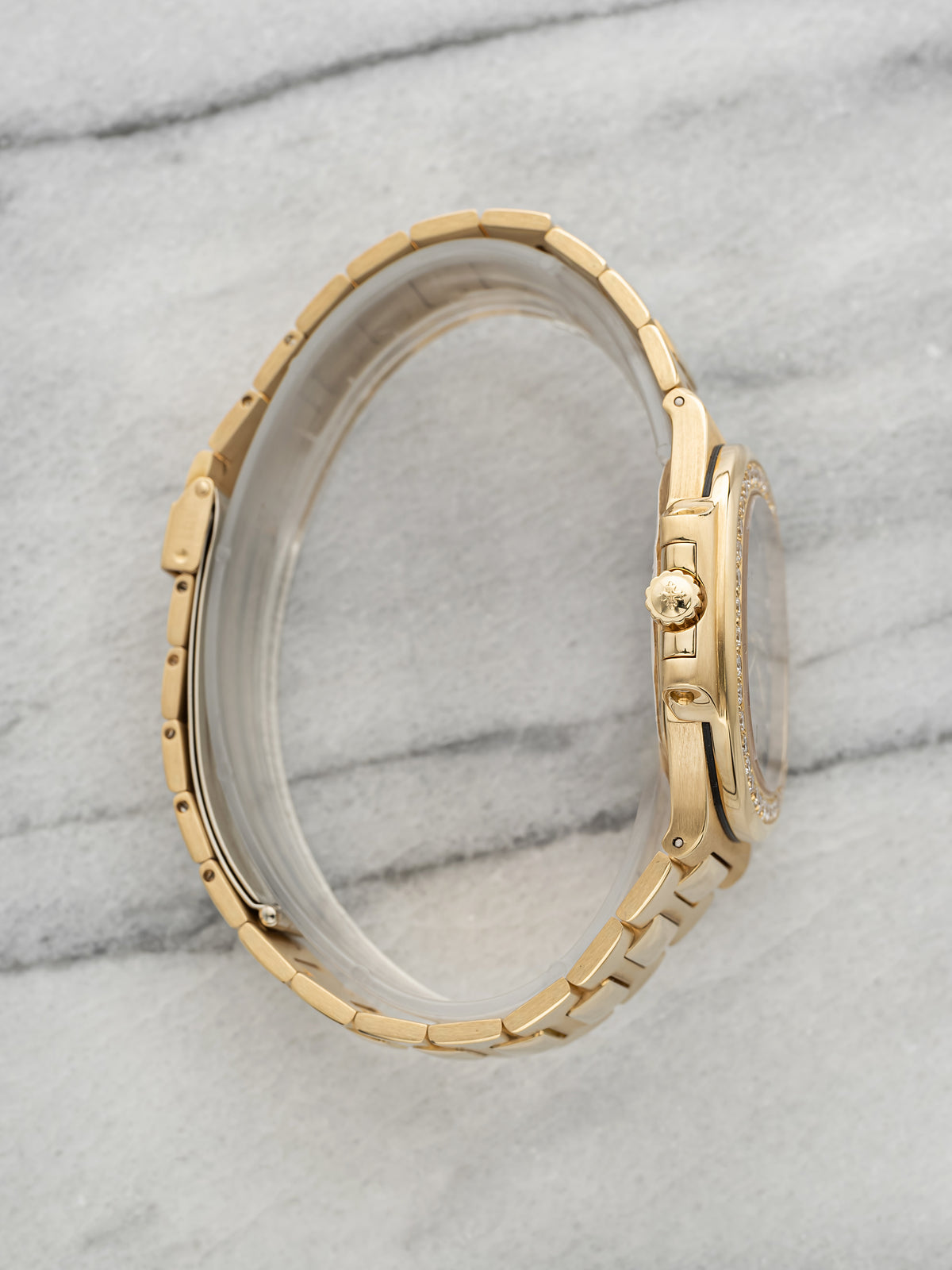 1987 Patek Philippe Nautilus 3800/1J - 18K Yellow Gold Diamond Bezel