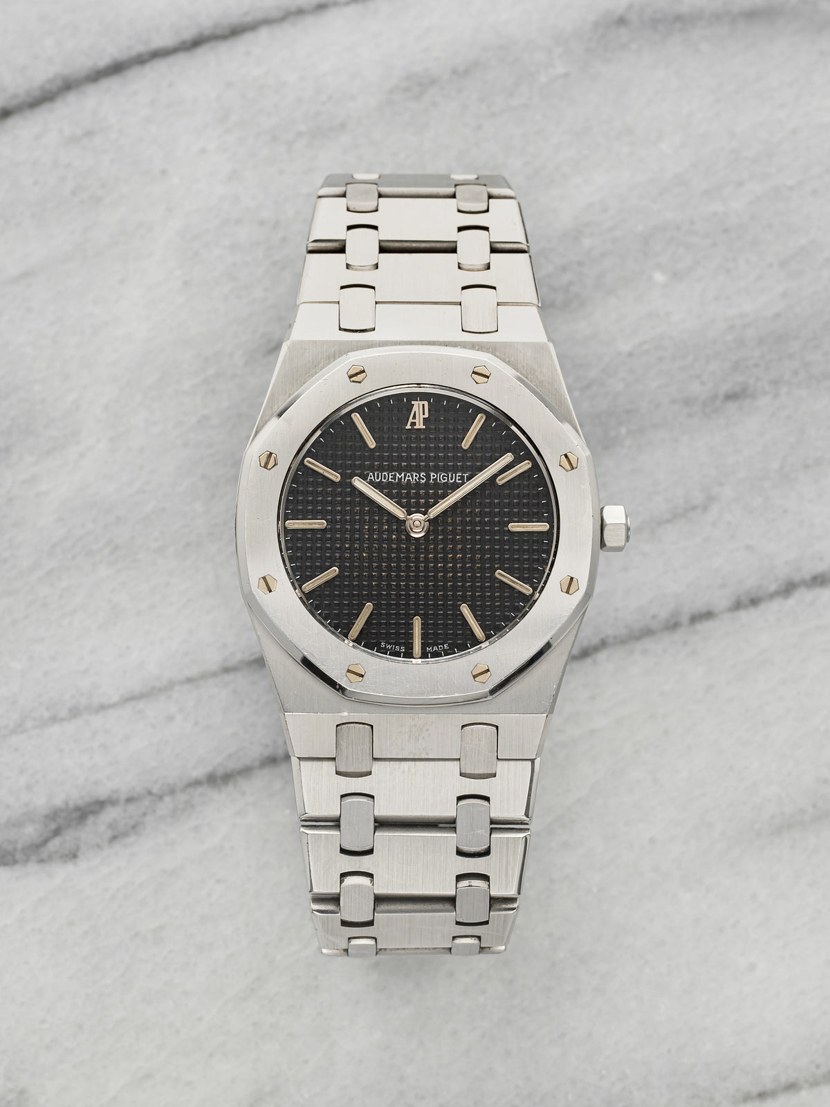 Vintage 1980s Audemars Piguet Royal Oak 56303ST Steel Black Dial Quartz 33mm