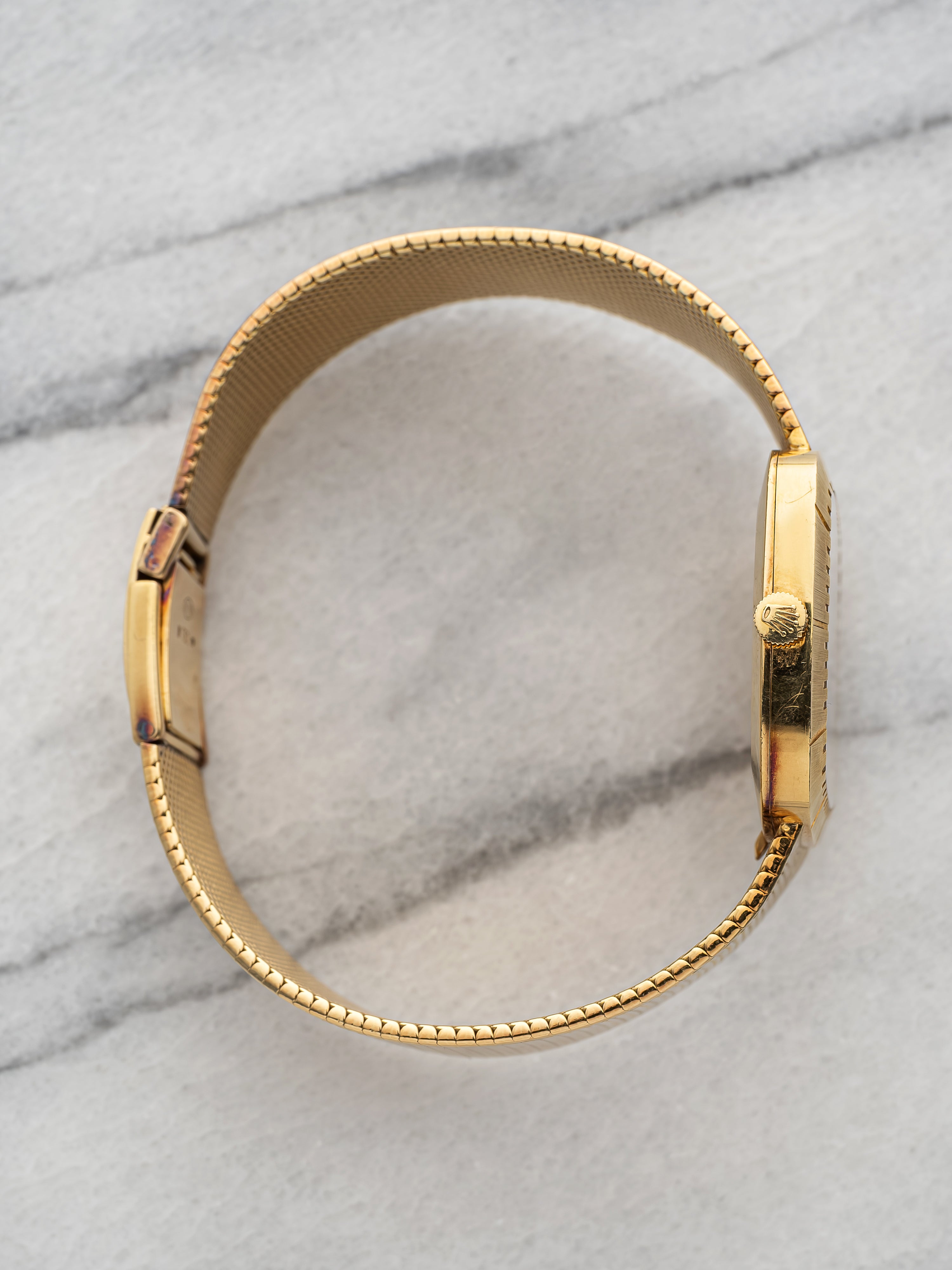 Rolex Cellini 4084 - Red Vignette.