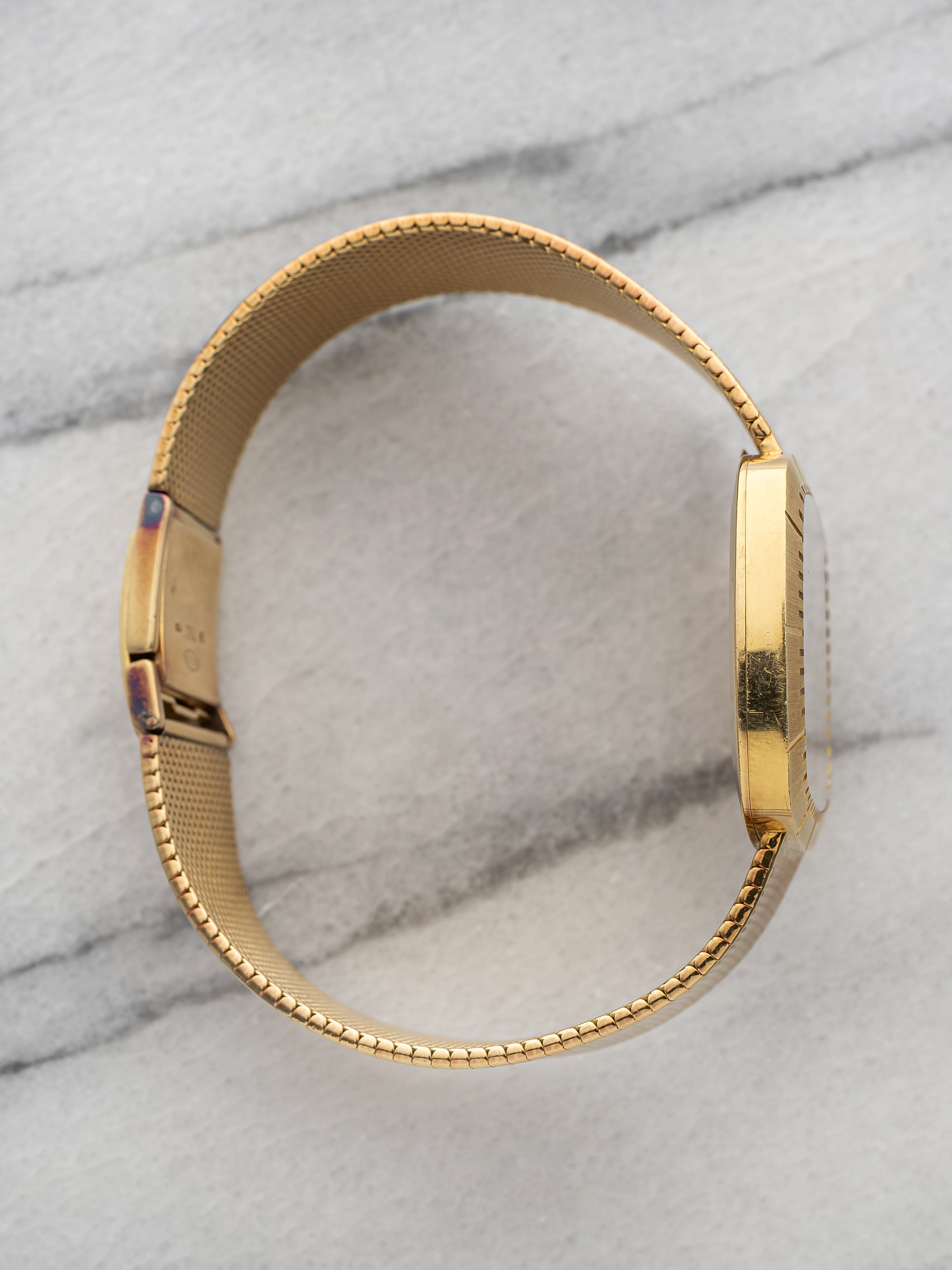 Rolex Cellini 4084 - Red Vignette.