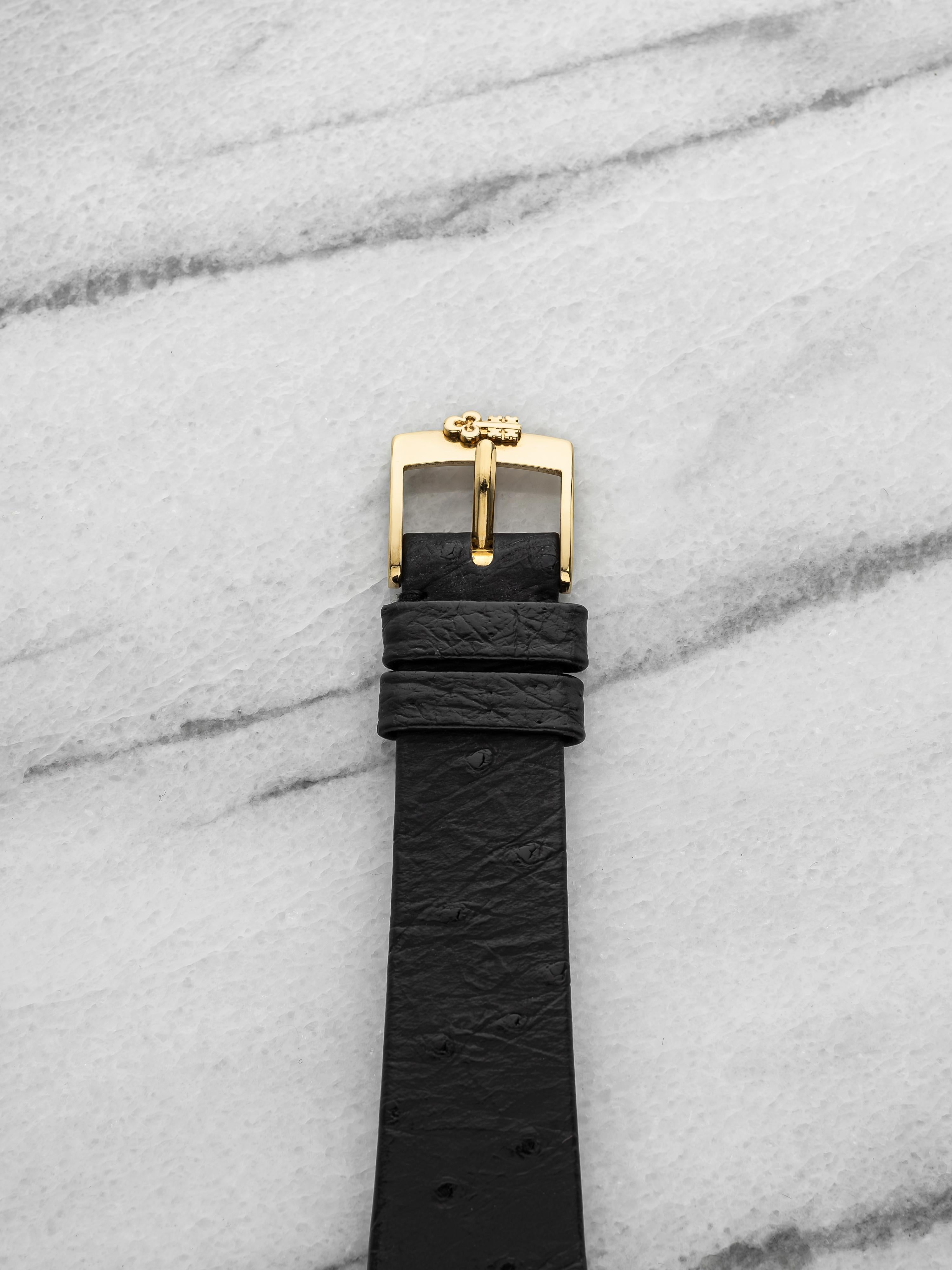 Vintage 1973 Corum 51116 18K YG Manual Champagne Linen 34mm