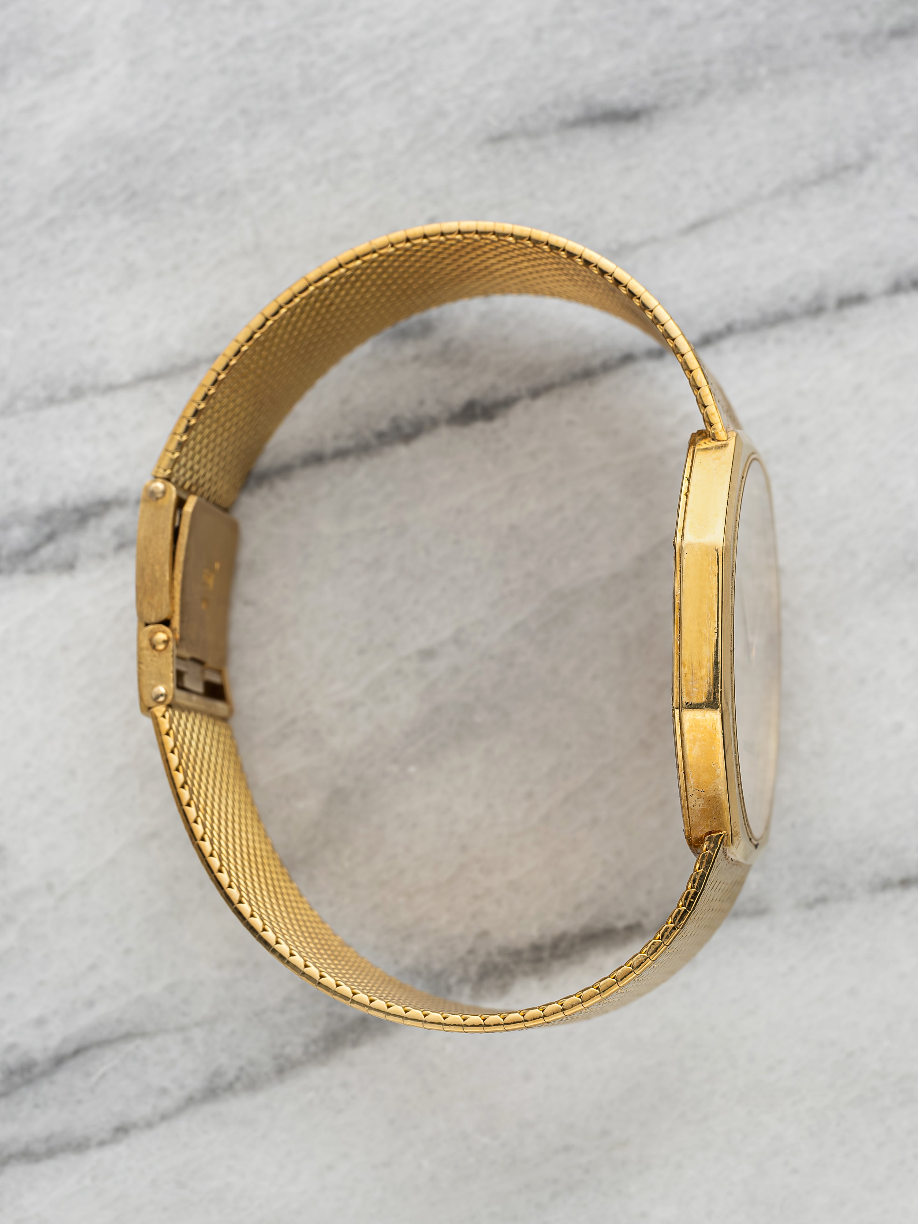 Vintage 1980s Concord Mariner 5081113 18K Yellow Gold Quartz 33 mm