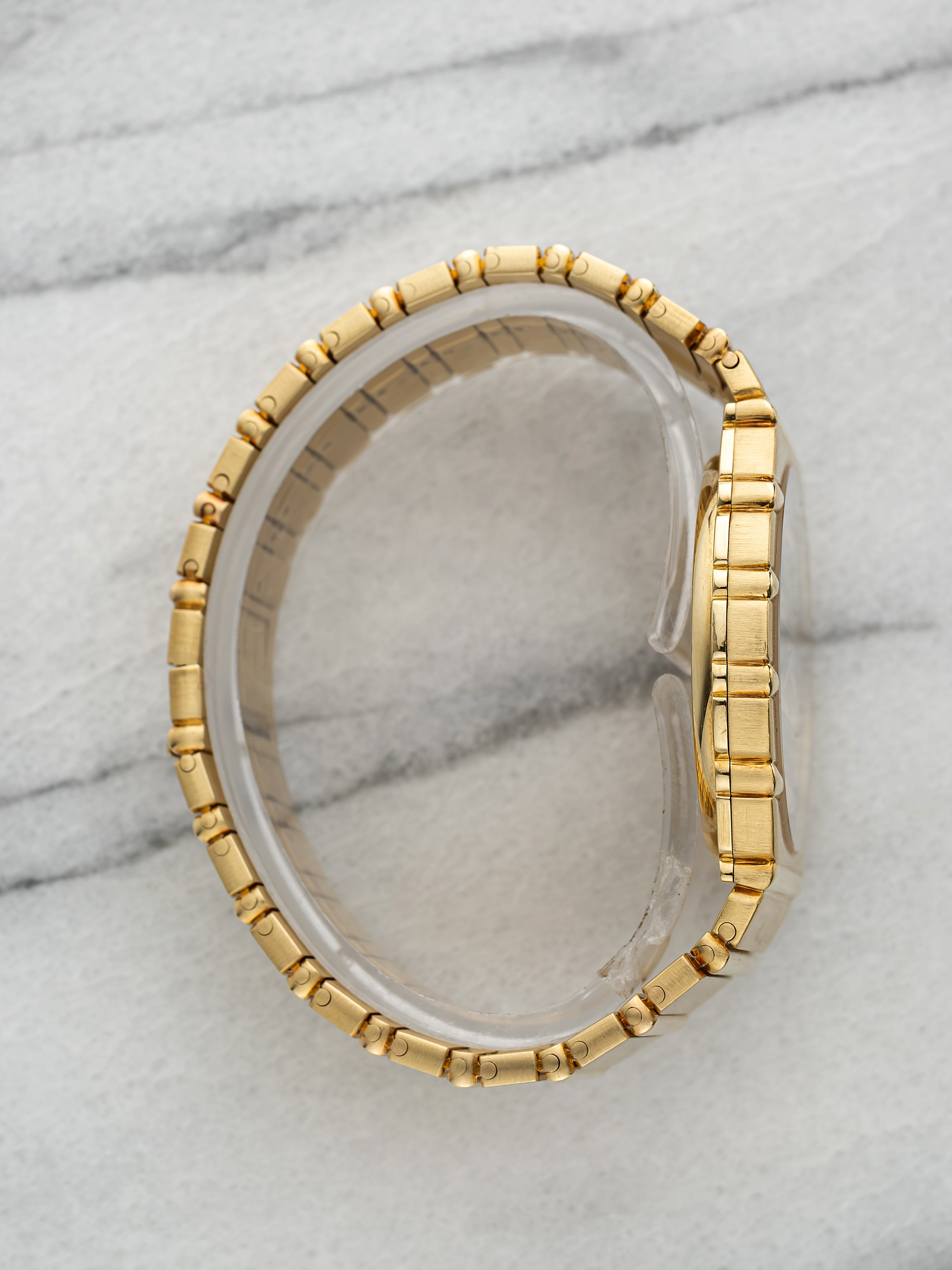 Piaget Polo 7661 C 701 - 18K Yellow Gold & Onyx