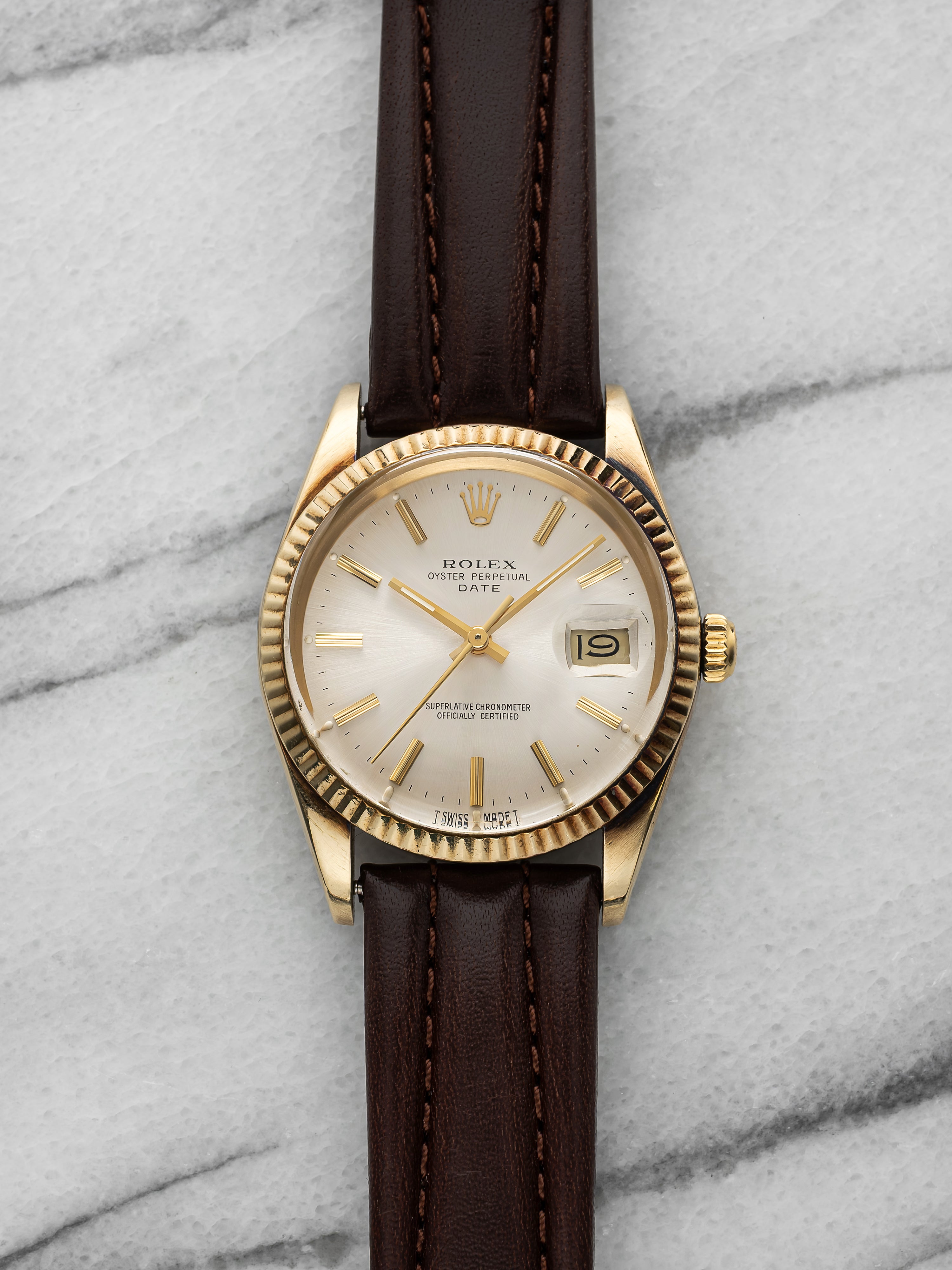 1986 Rolex Oyster Perpetual Date 15037 - 14K Yellow Gold, Champagne Dial