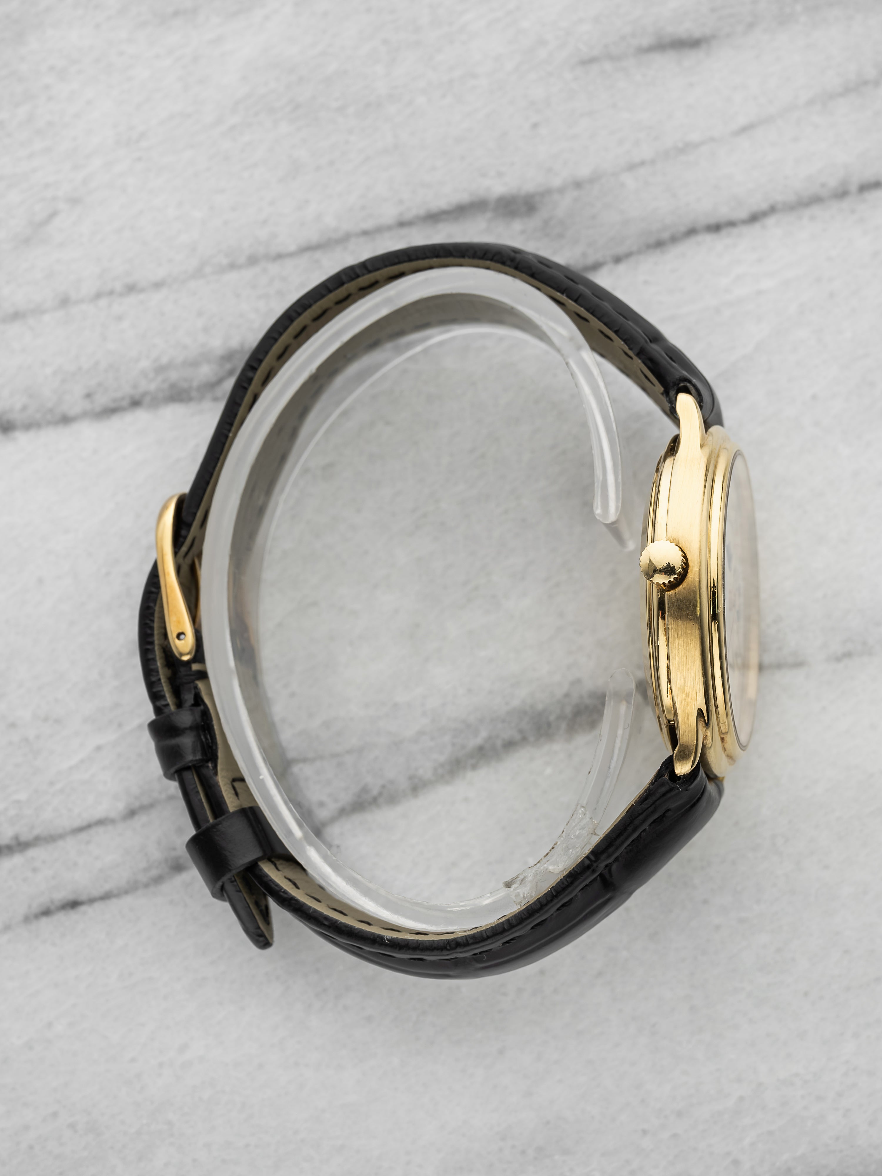 Audemars Piguet 25589BA - 18k Yellow Gold Stepped Bezel