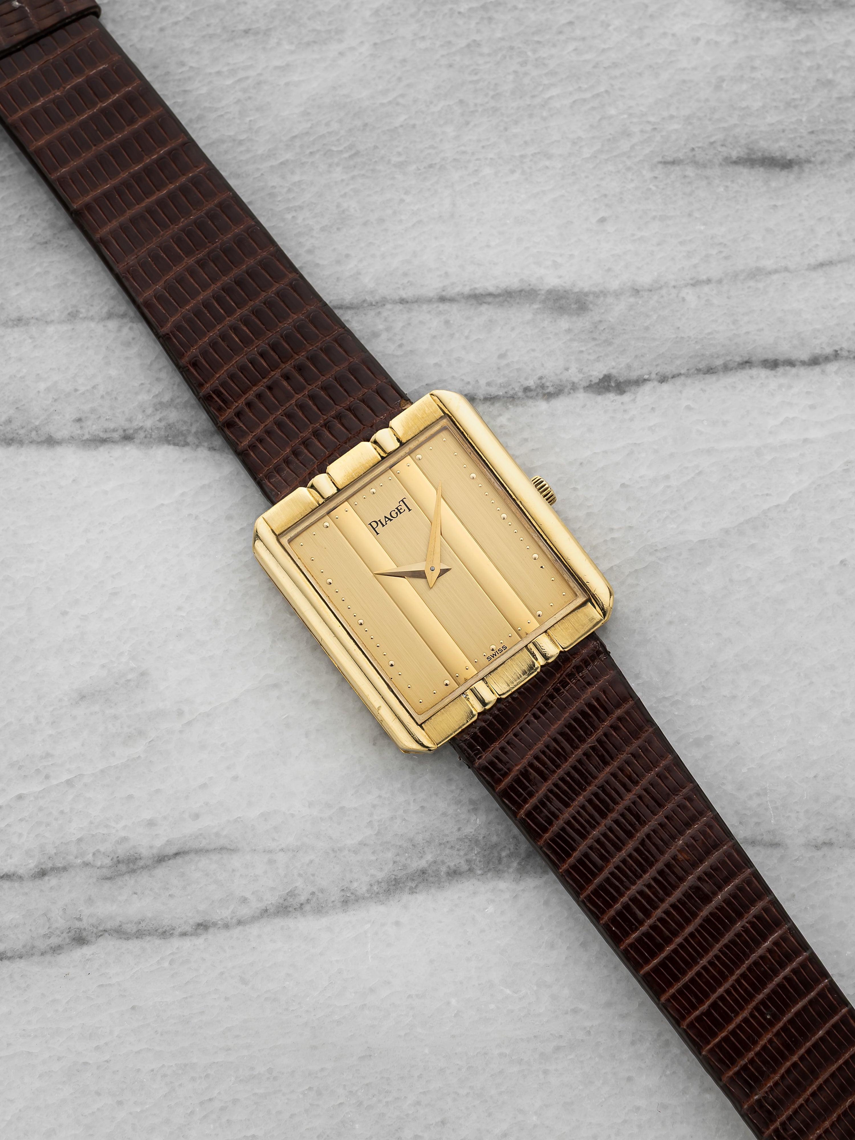 Piaget Classic 8163 - 18K Yellow Gold, Gold Gadron Dial