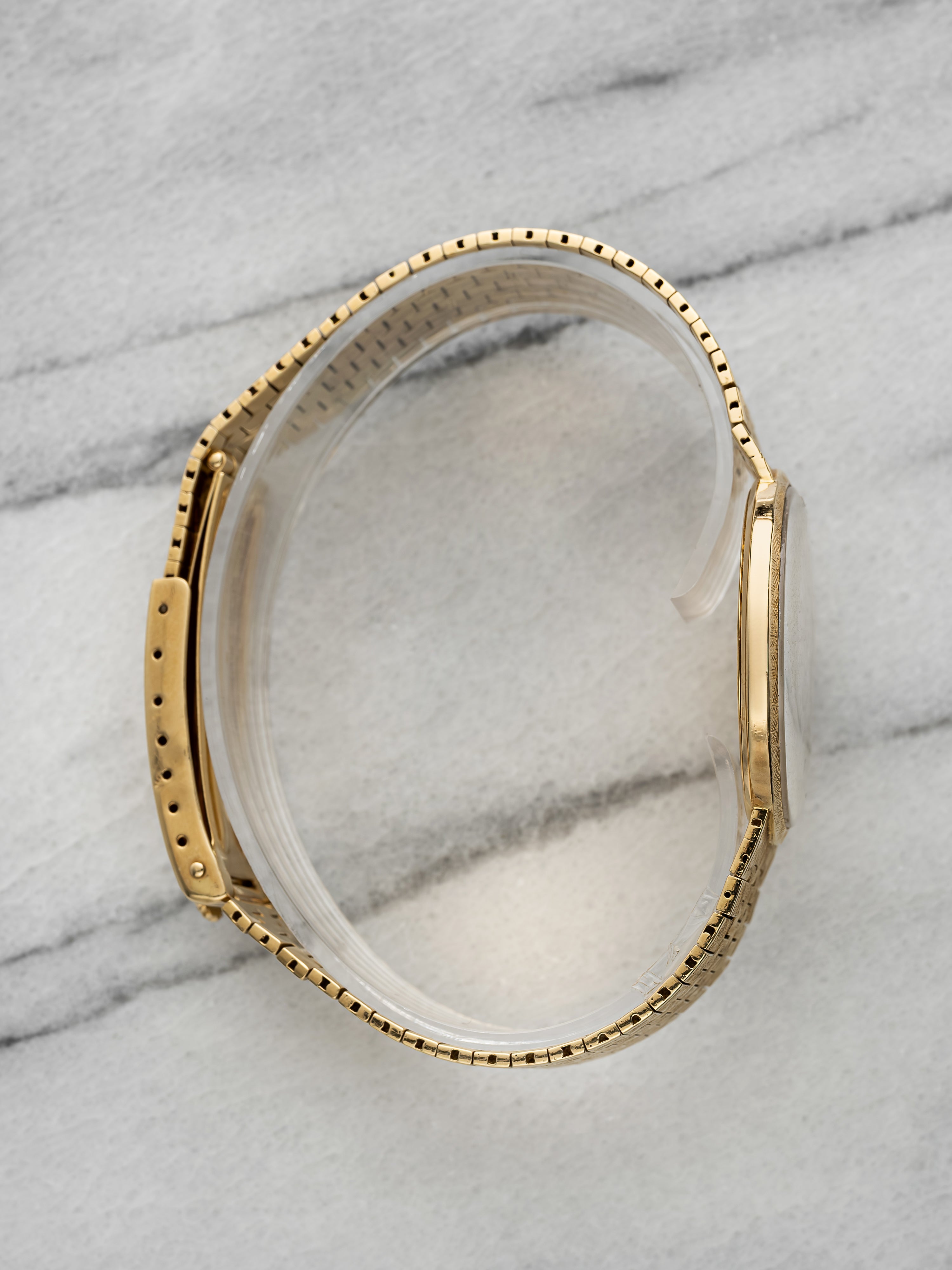 Rolex Geneve UFO 9780 - 18K Yellow Gold, Florentine Finish