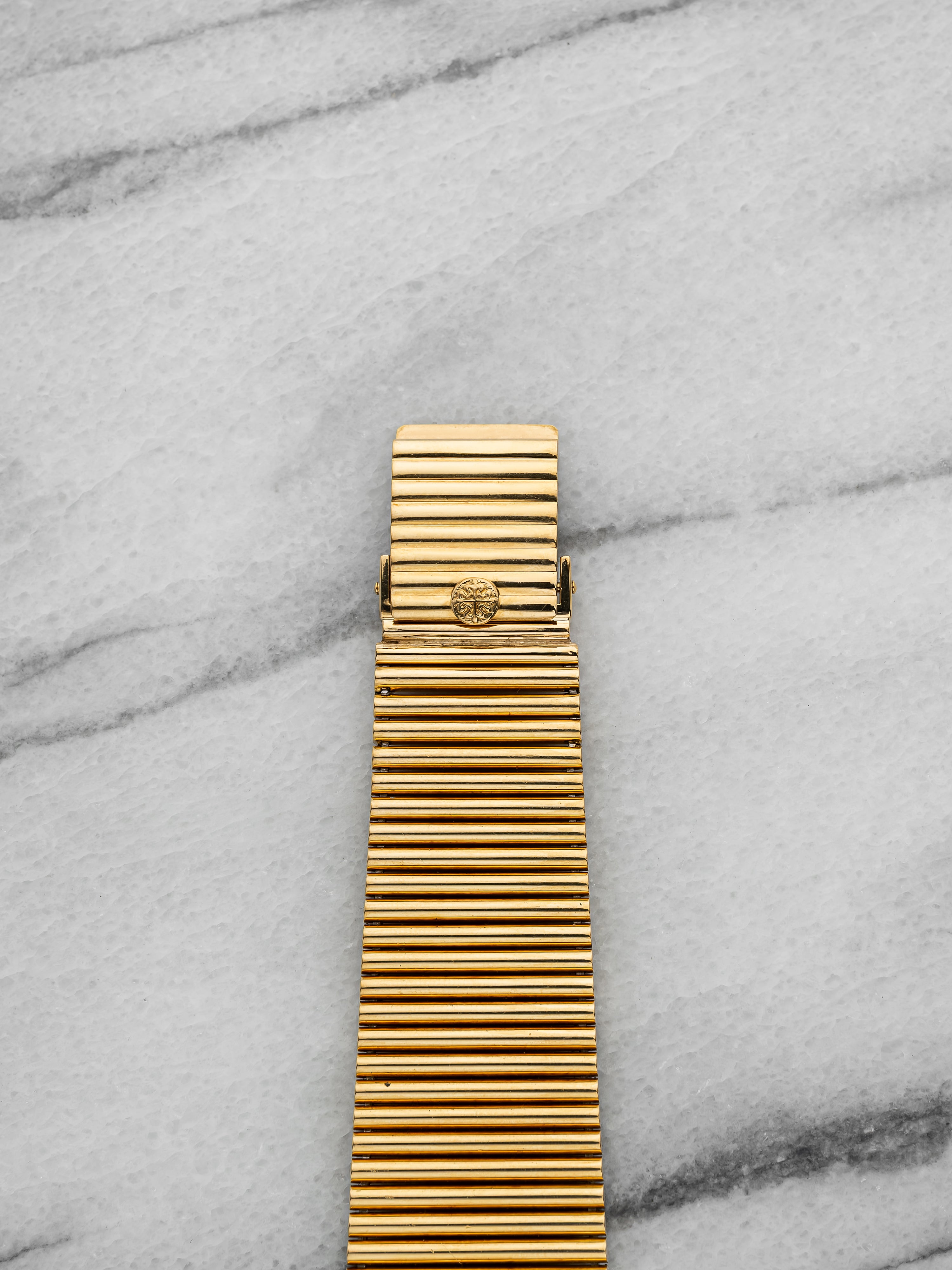 Patek Philippe Gondolo - 18K Yellow Gold Onyx Dial
