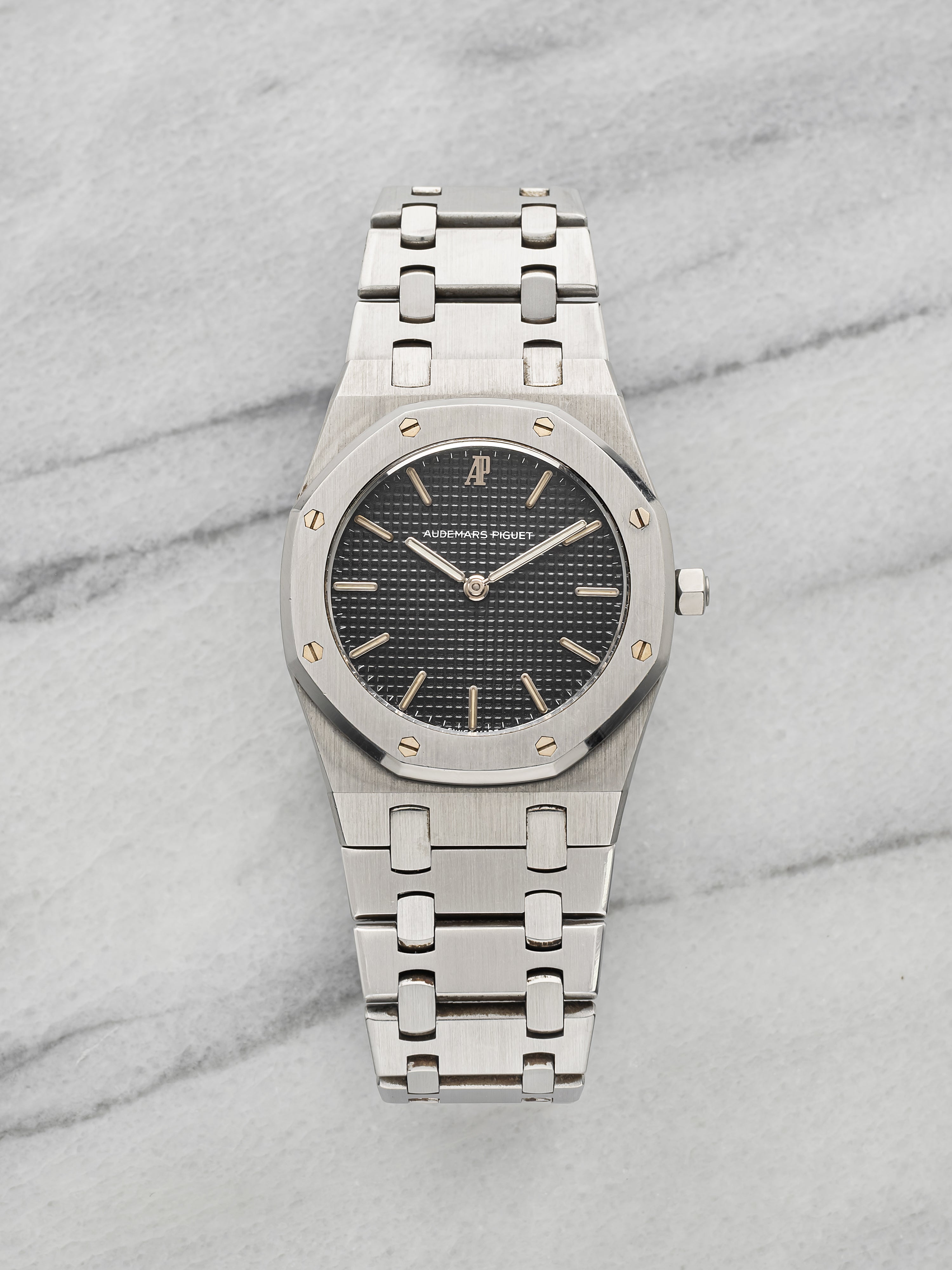 Vintage 1980s Audemars Piguet Royal Oak 56303ST Steel Black Dial Quartz 33mm