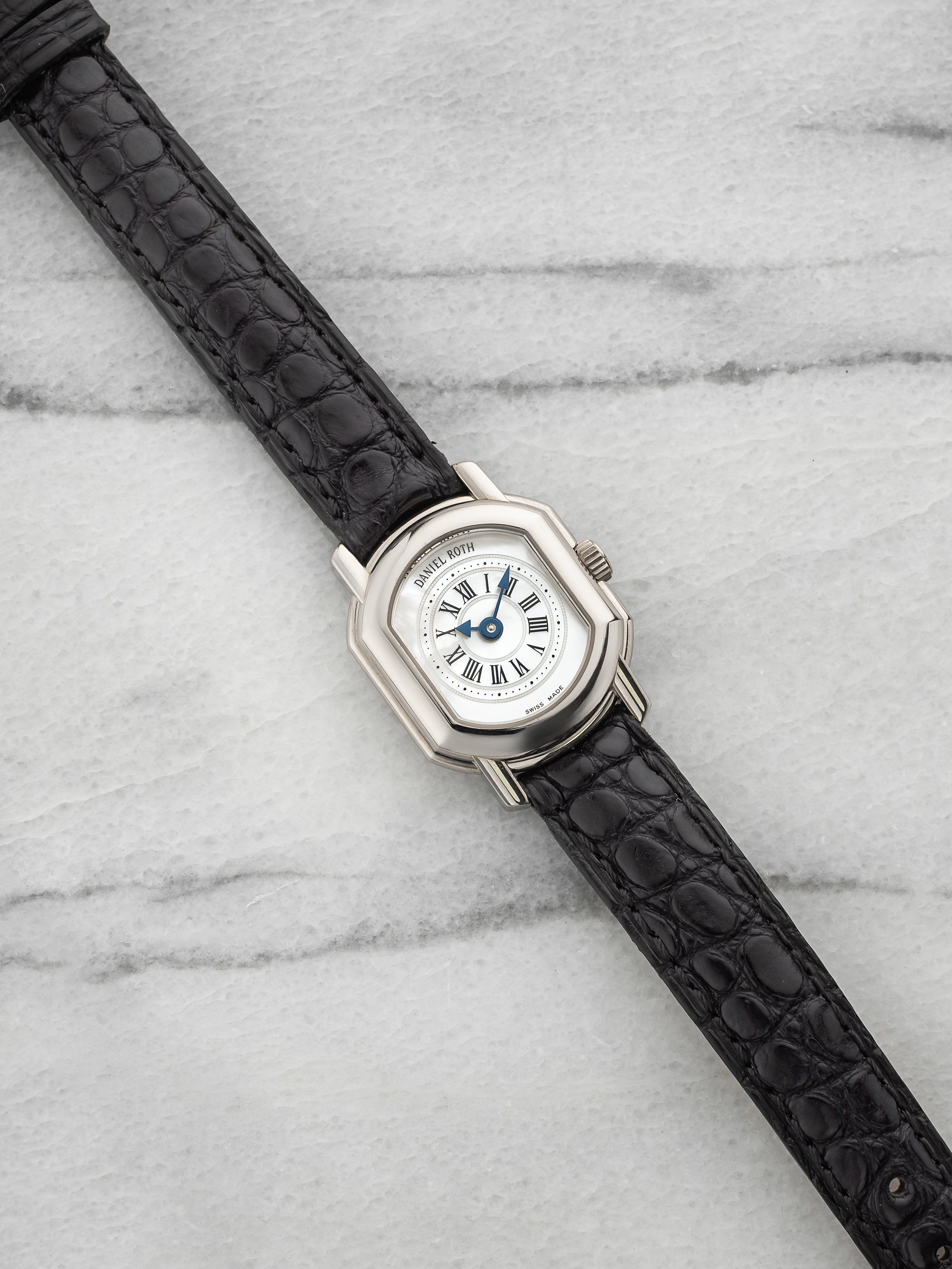 Vintage 1990s Ladies Daniel Roth 528.ST 18K WG Mother of Pearl Dial Manual 21mm