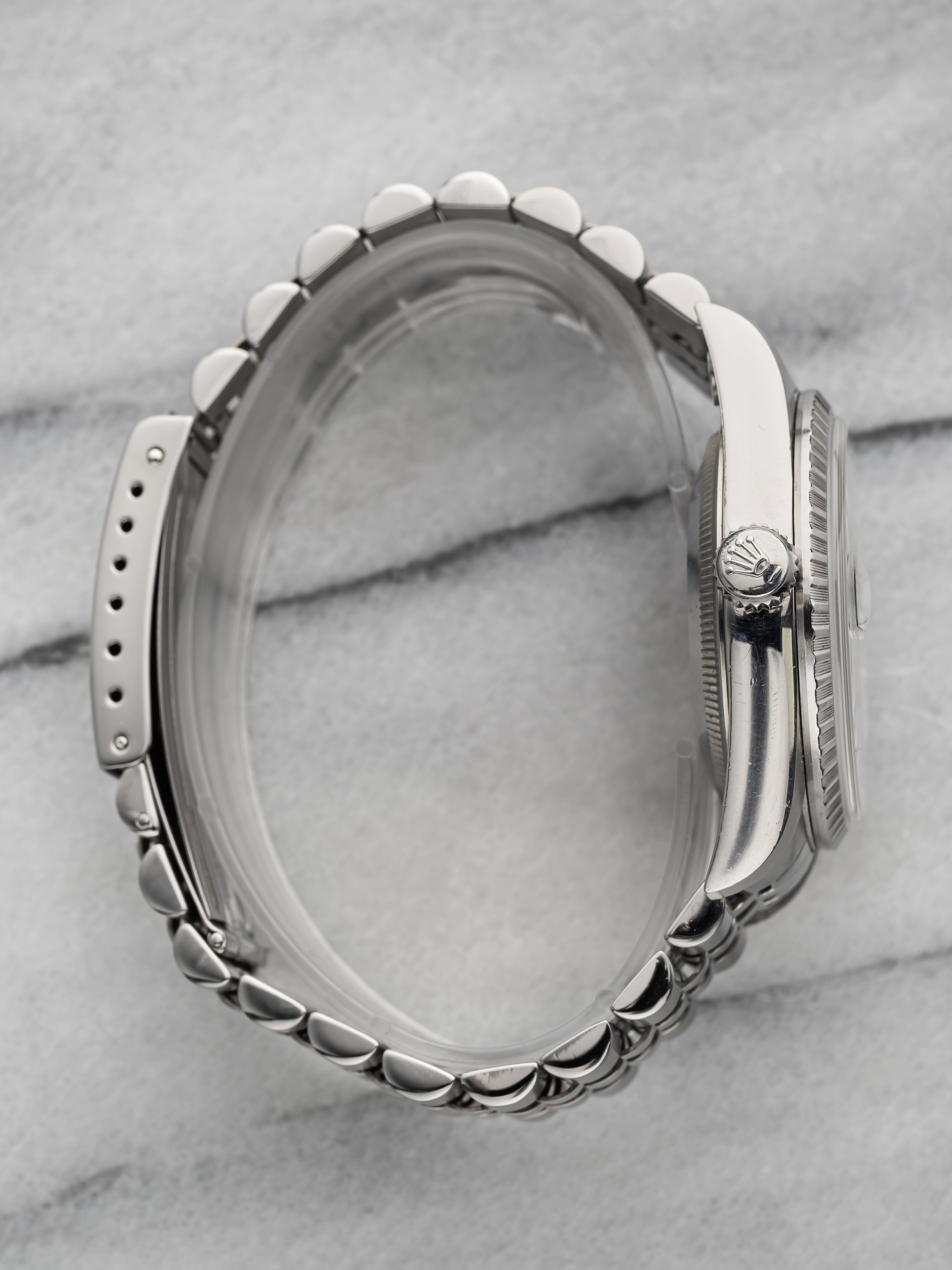 Rolex Datejust 16220 - Grey Tapestry