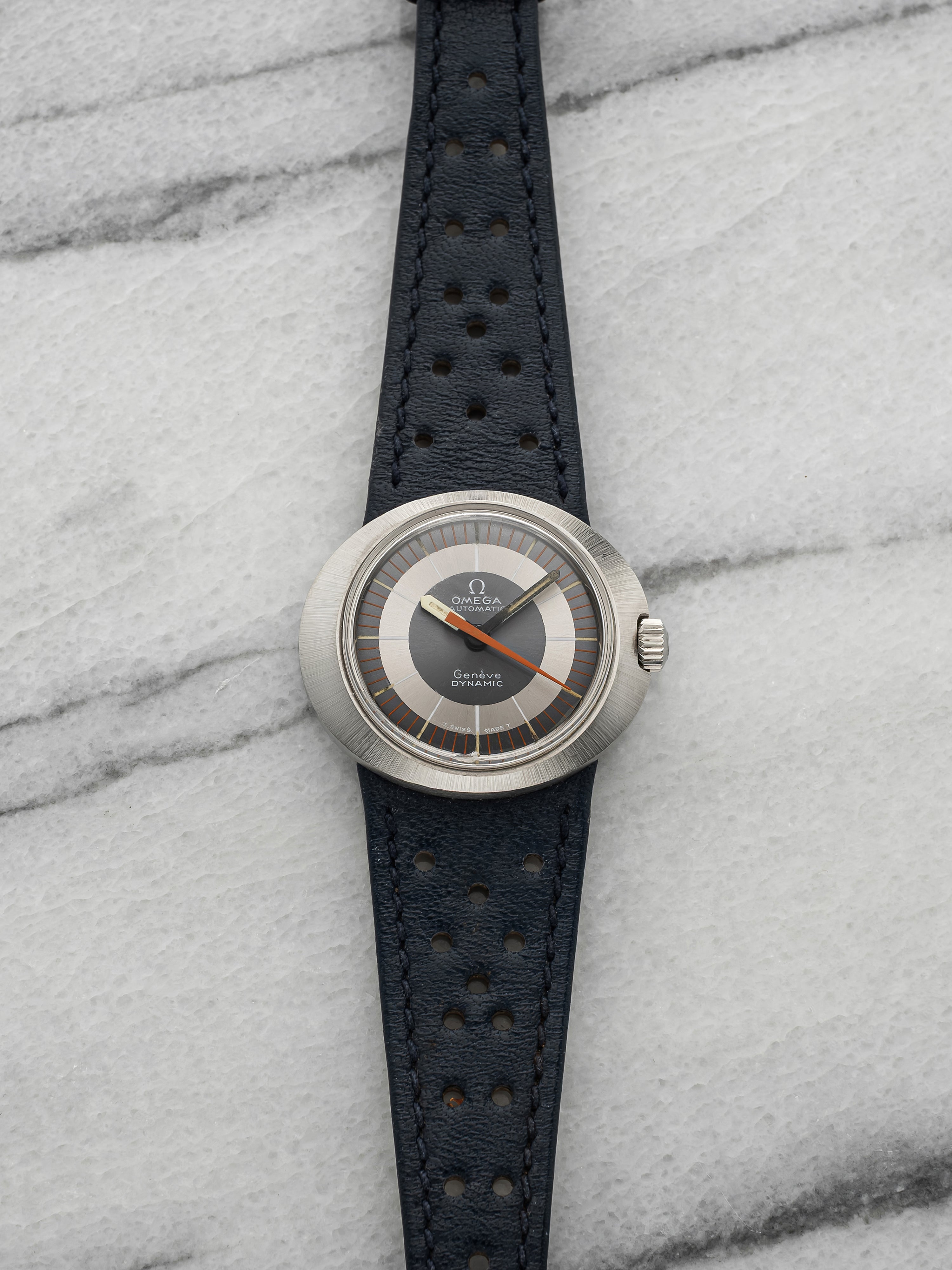 Vintage 1970s Omega Ladies Dynamic Stainless Steel Grey Silver Dial Auto 30mm