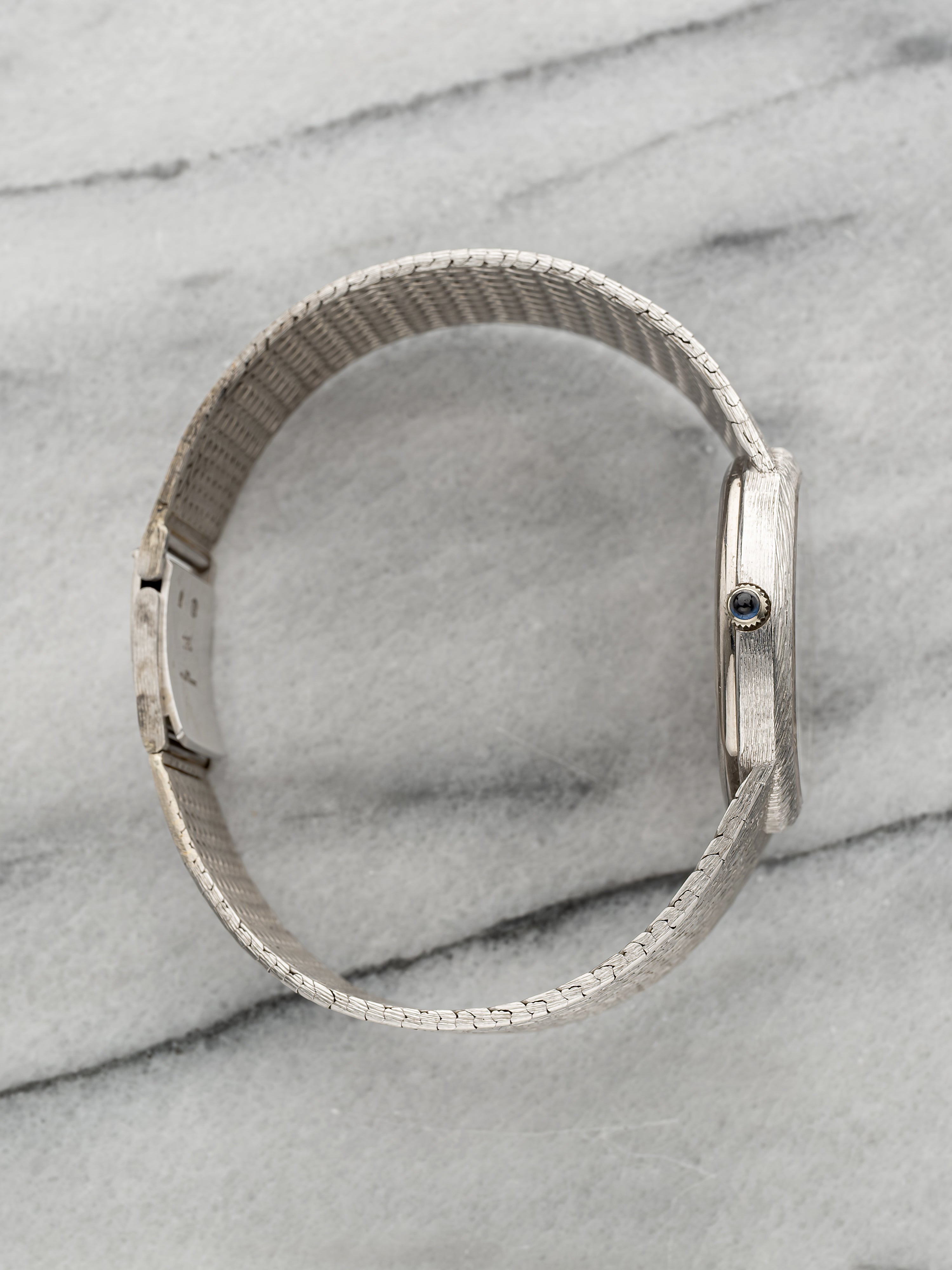 Audemars Piguet Automatic - Integrated White Gold Blue Sunburst Dial