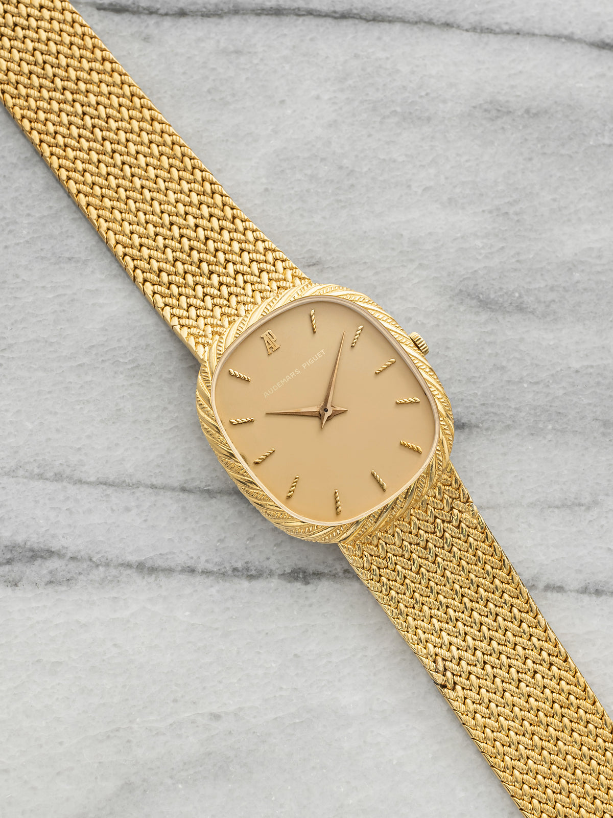 Vintage 1970s Audemars Piguet Ellipse 18K YG Champagne Dial Manual 28mm