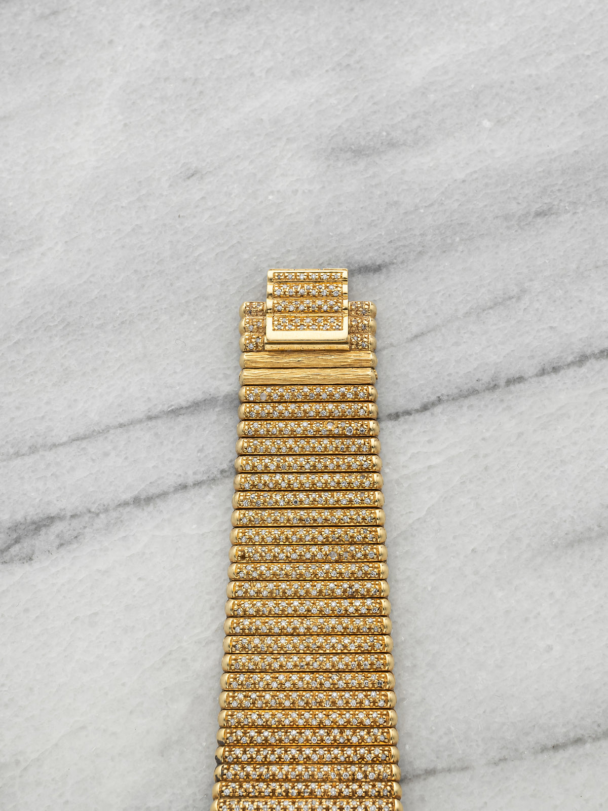 Vintage 1970s Piaget Emperador 7131 C 515 18K YG Diamond Pave Dial Quartz 25mm