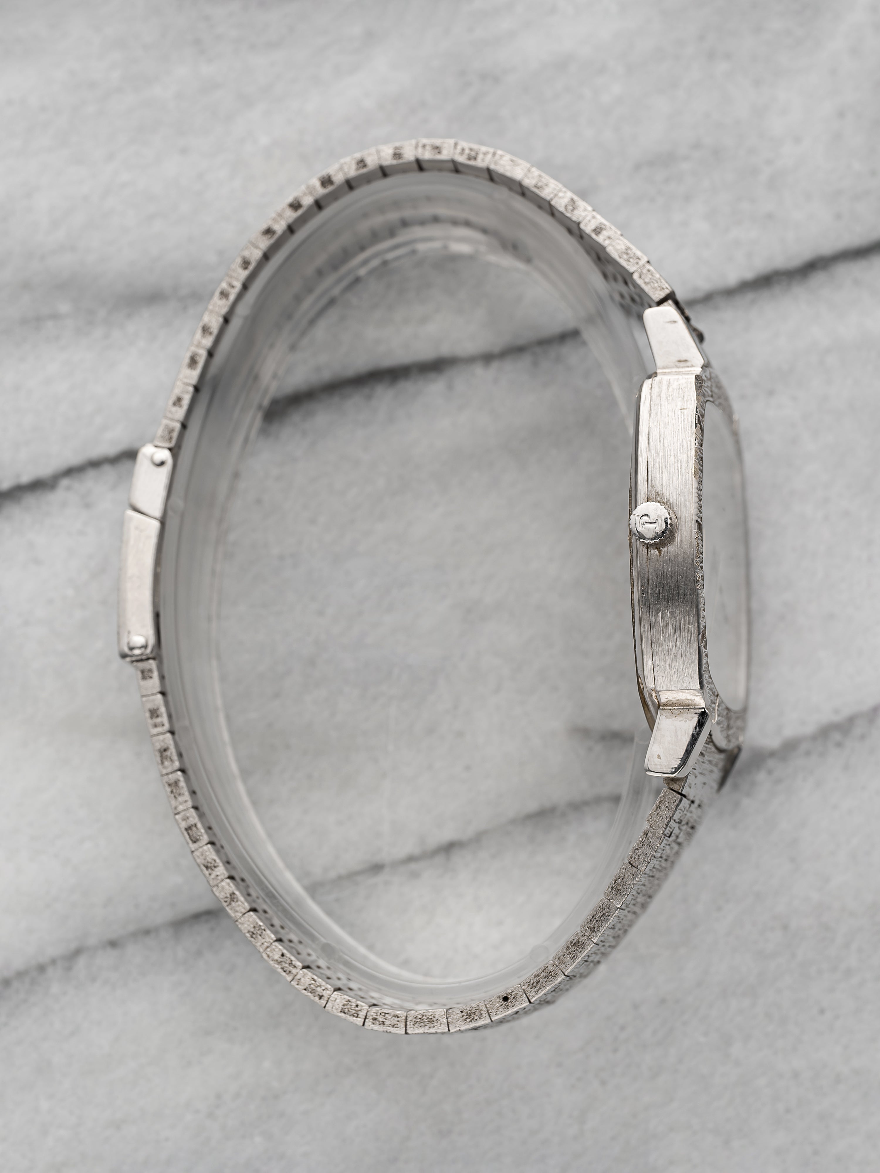 Piaget 13721 - Brushed Silver Dial