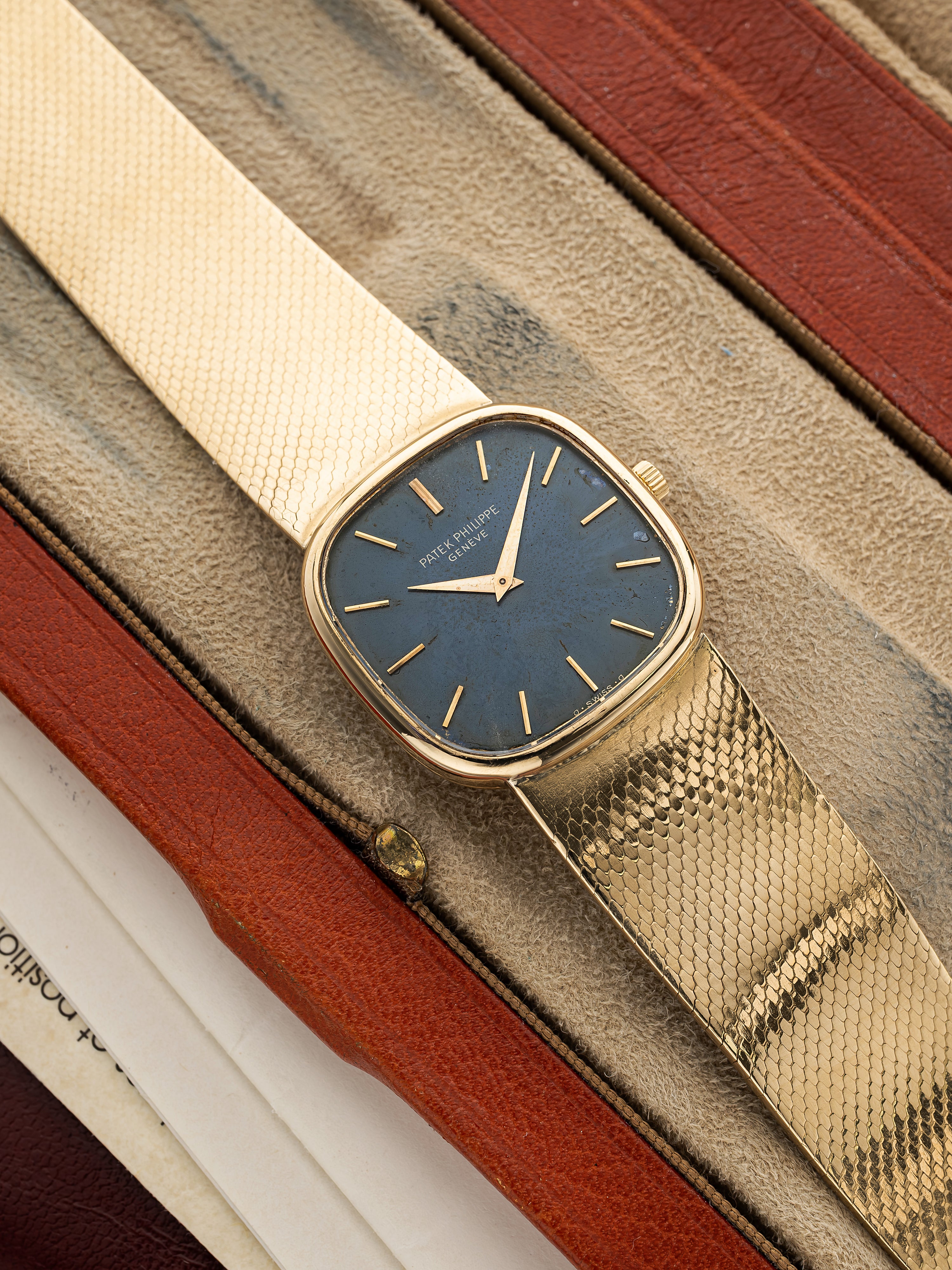 Patek Philippe Golden Ellipse 3852/001 – 18K Gold Blue Dial