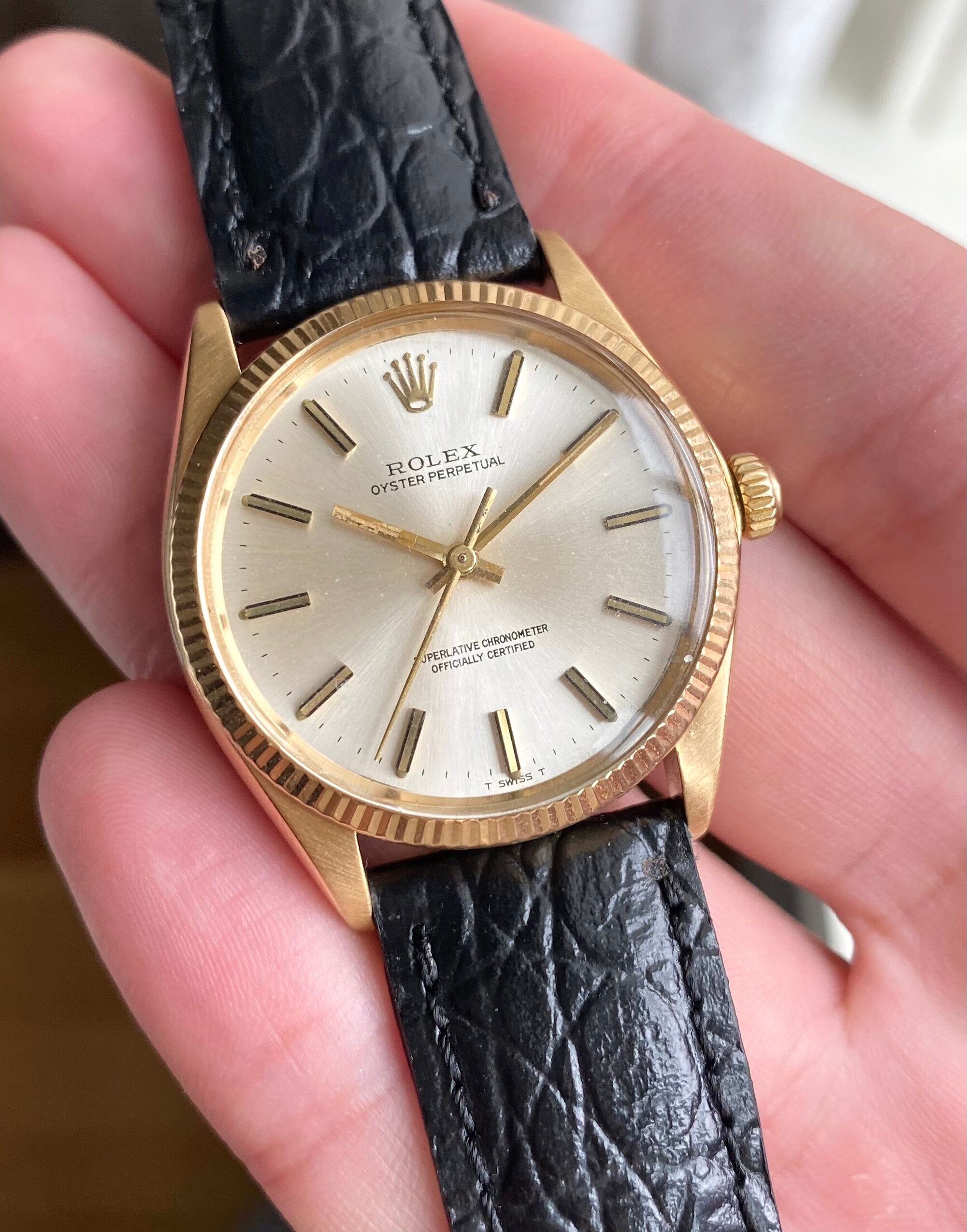 Rolex Oyster Perpetual Date ref. 1005 — 18K Yellow Gold