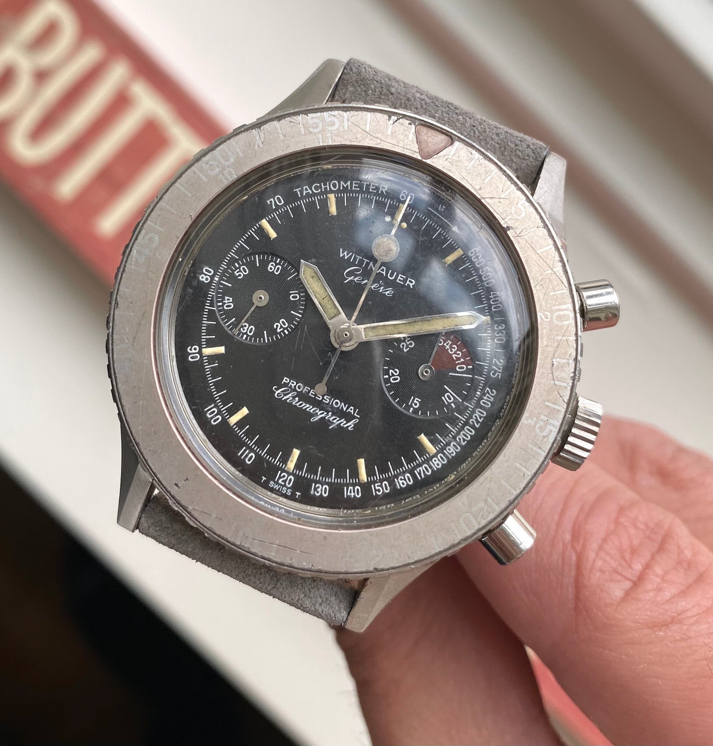 Wittnauer Geneve Professional Chronograph — "Ghosted" Bezel