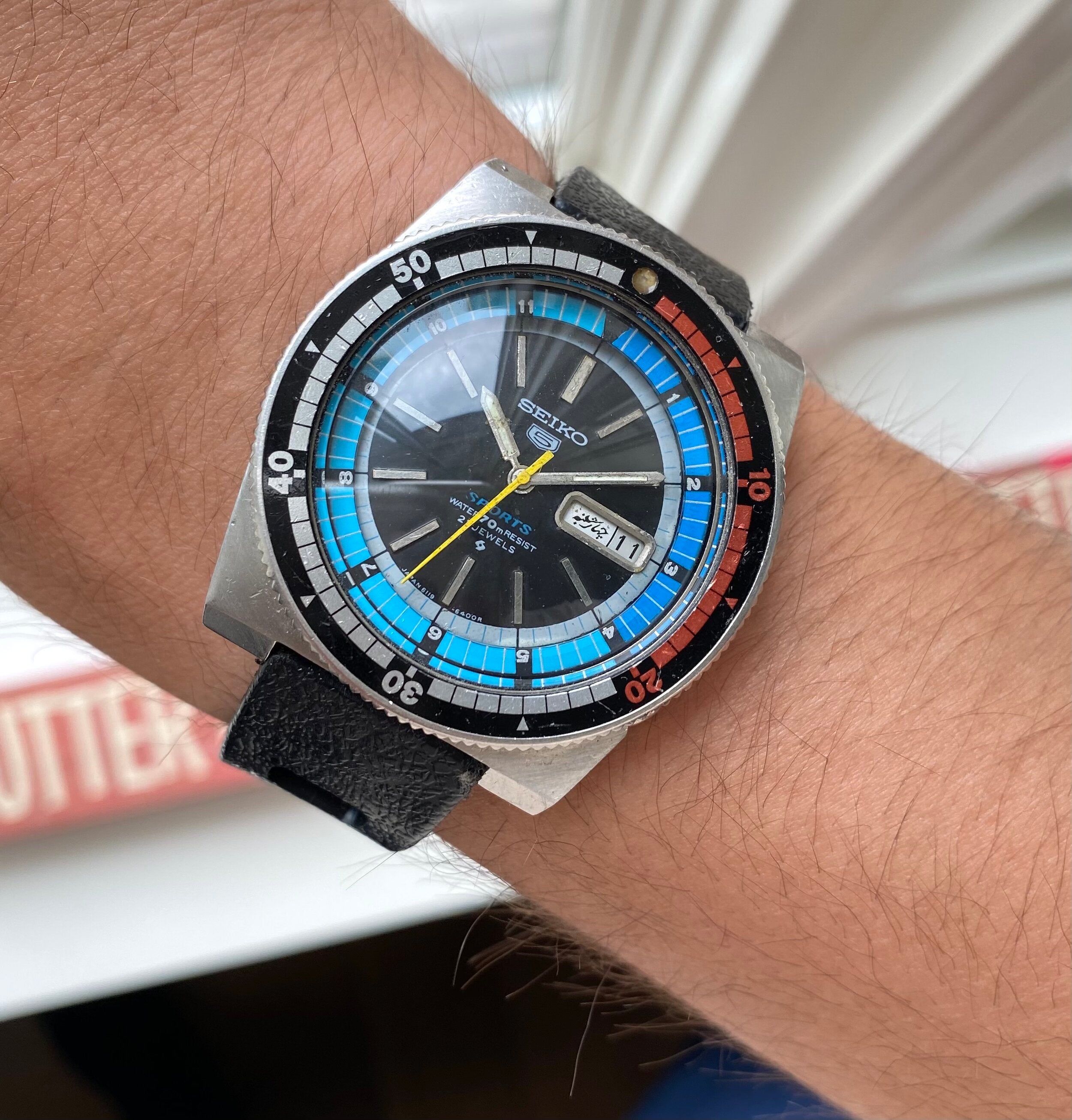 Seiko 5 Rally Diver — Arabic Day-date