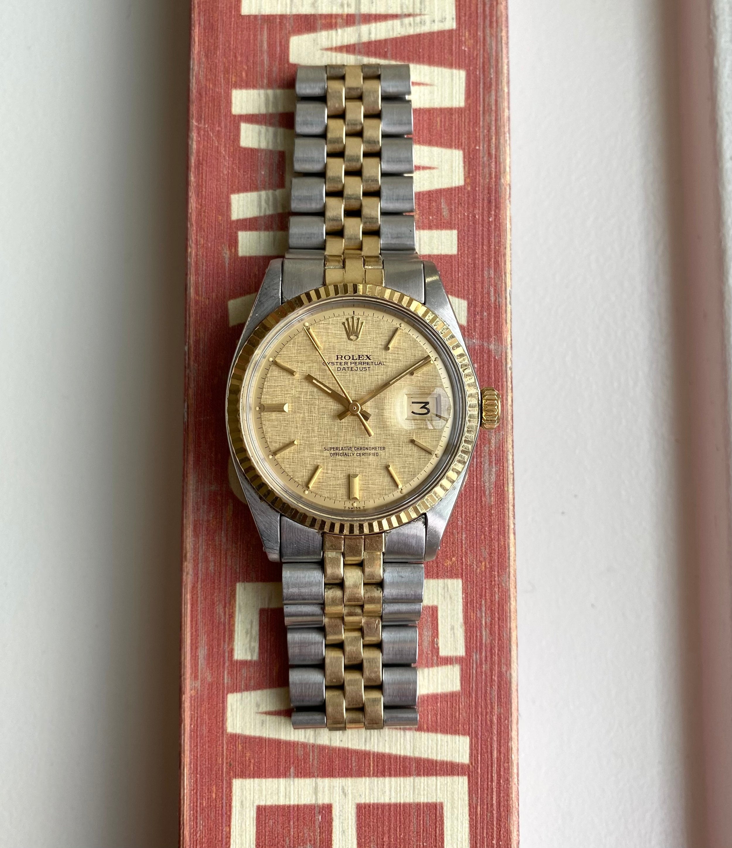 Rolex Datejust ref. 1601 — Champagne Linen Dial