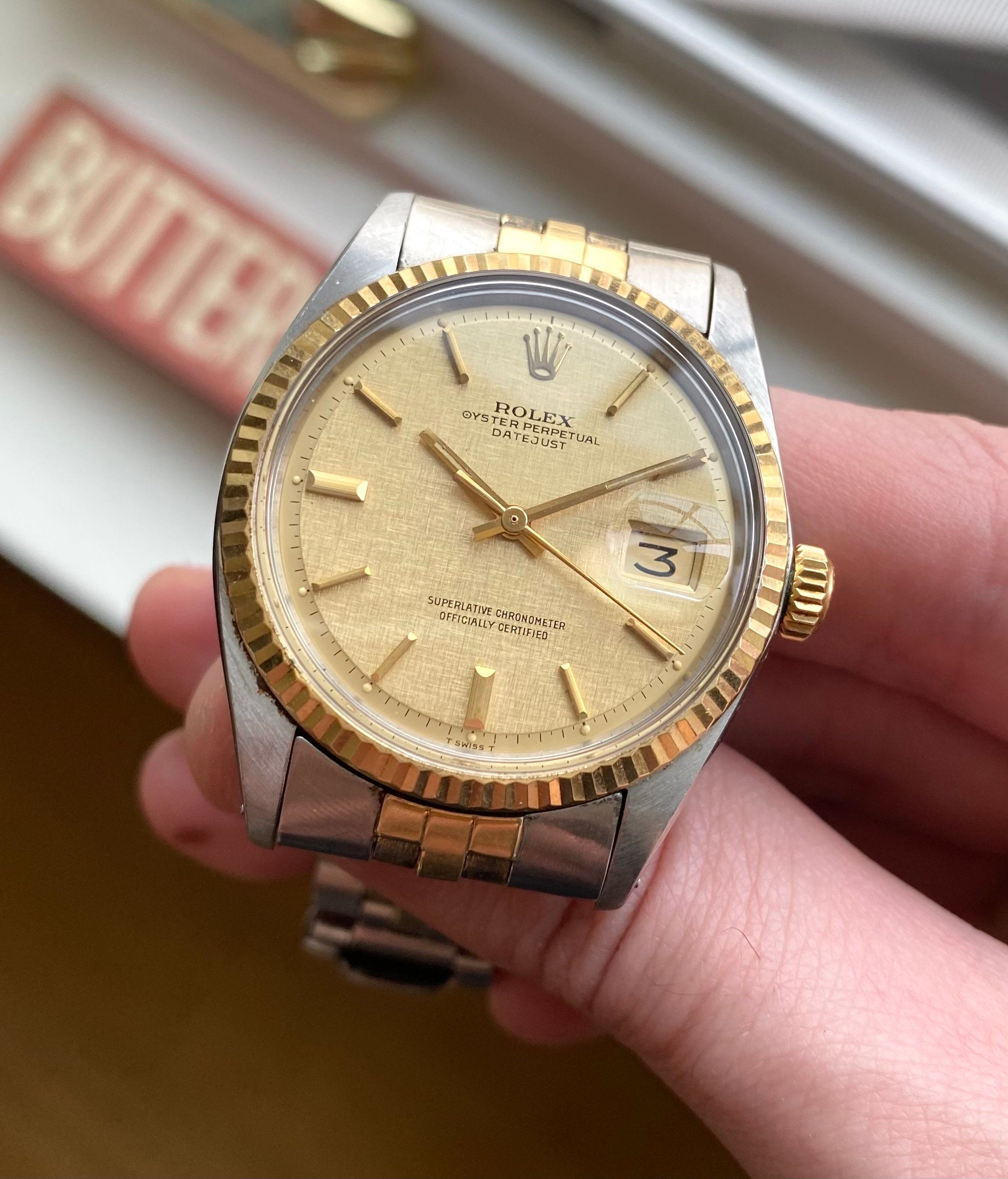 Rolex Datejust ref. 1601 — Champagne Linen Dial