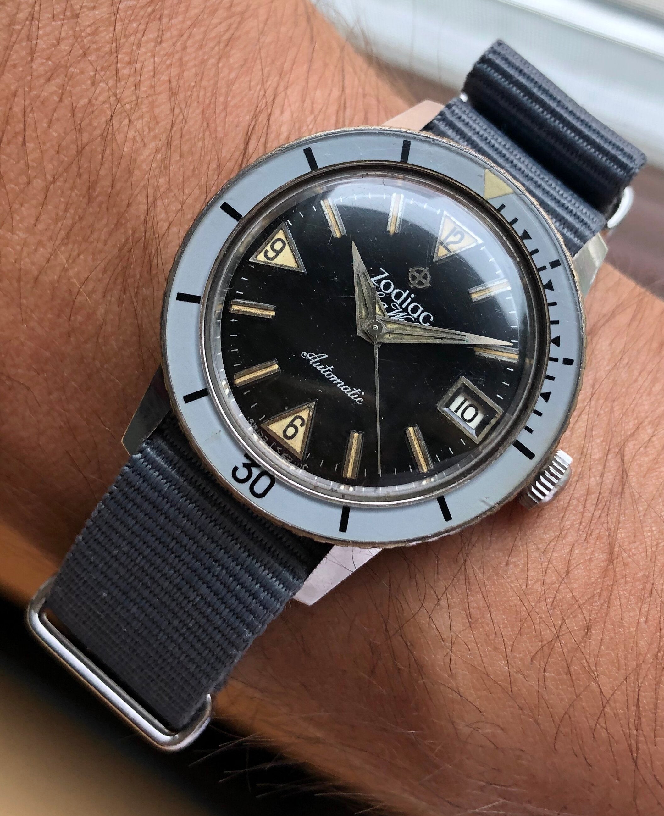 Zodiac Sea Wolf — Bakelite Bezel