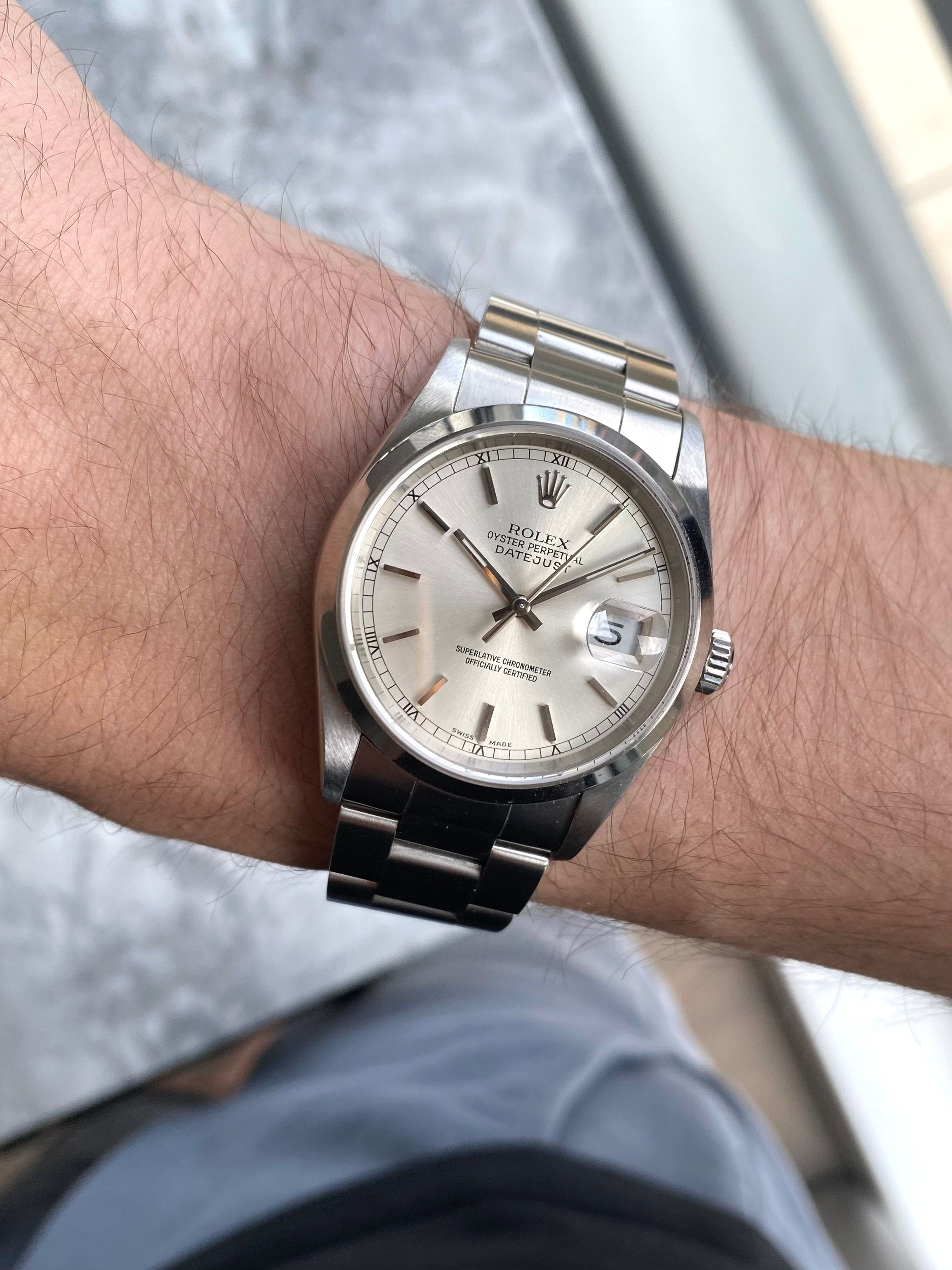 Rolex Datejust 16200 - w/ Papers.