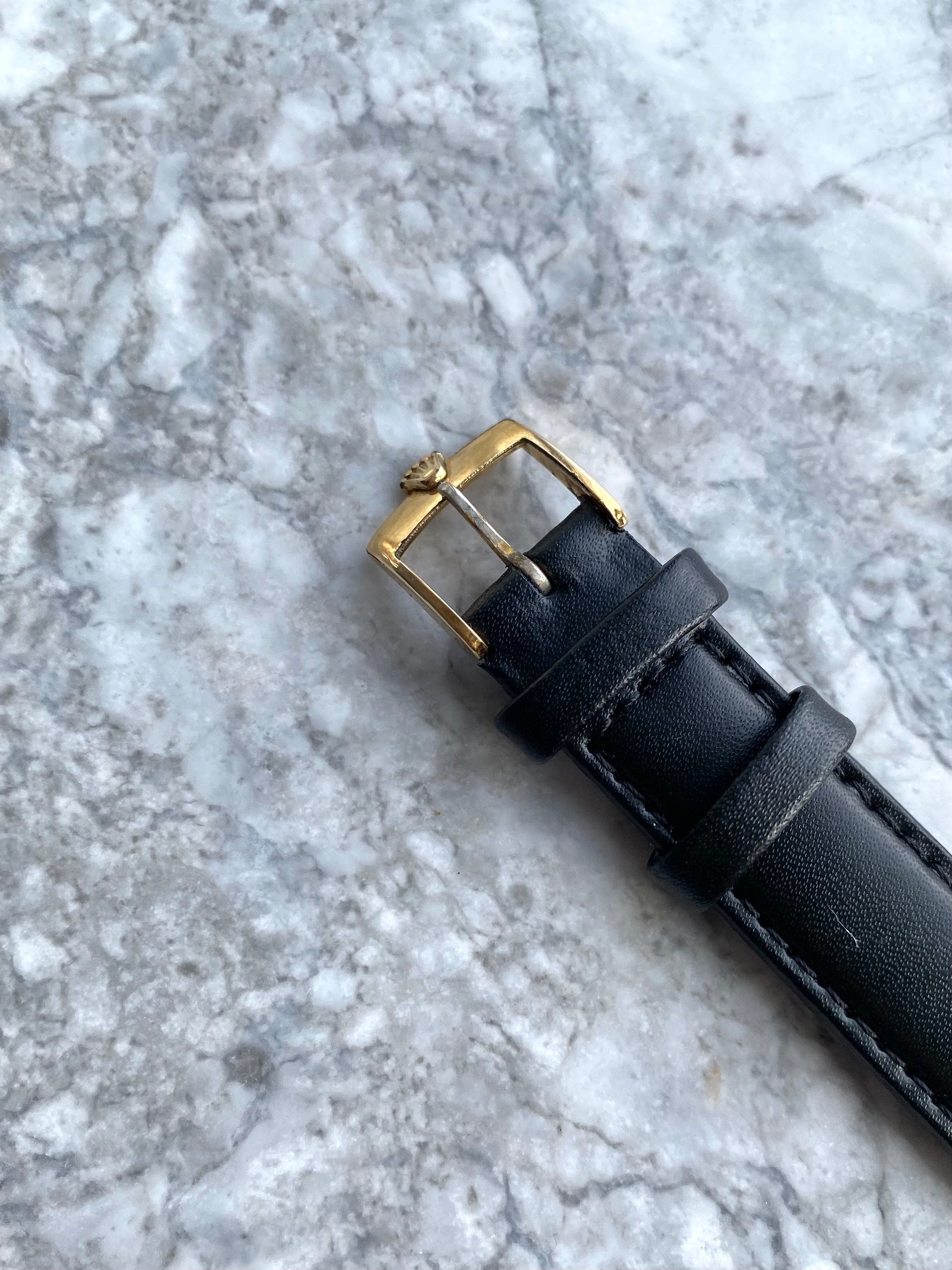 Rolex Cellini Tank - 18K Gold.