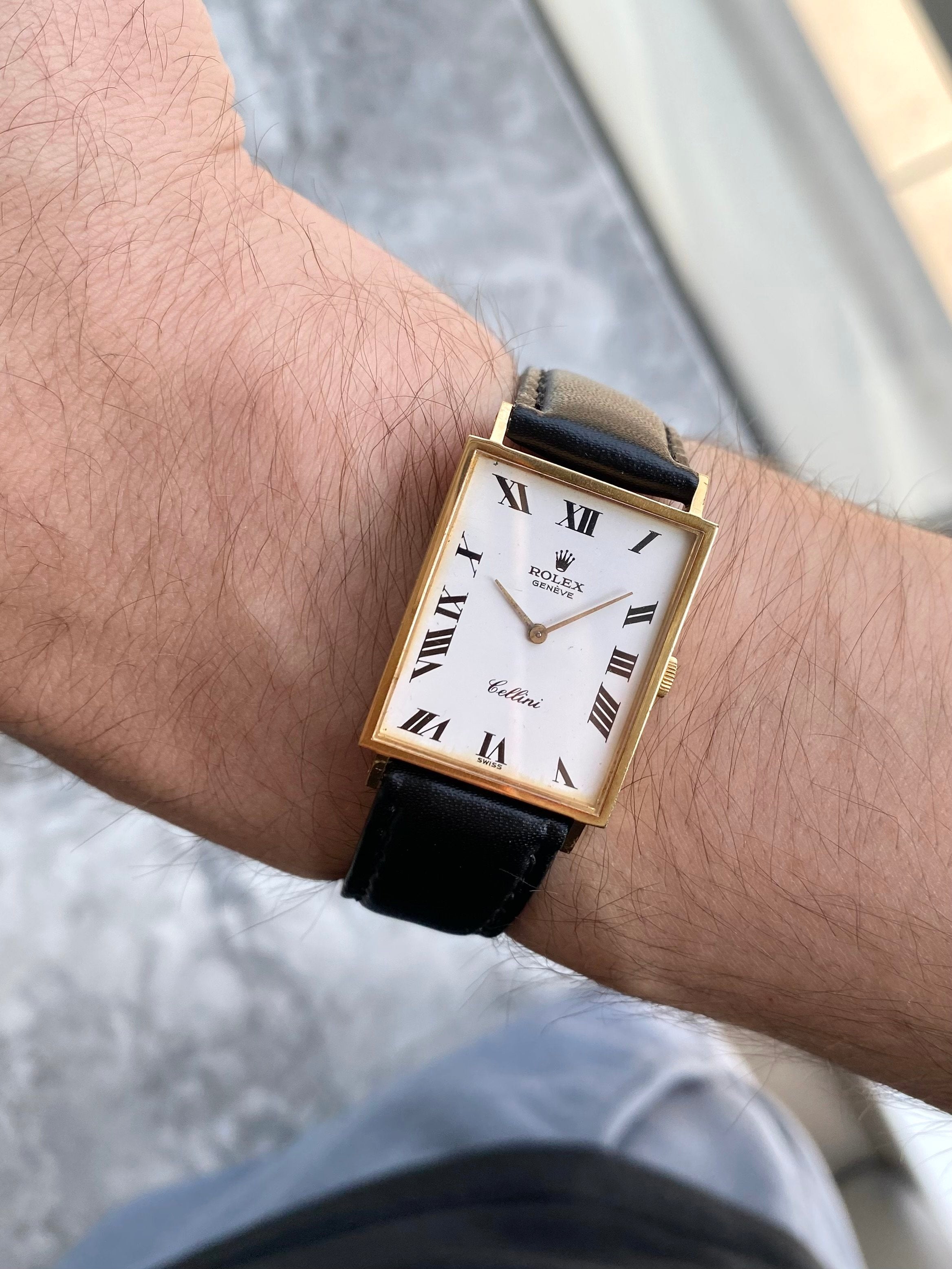 Rolex Cellini Tank - 18K Gold.