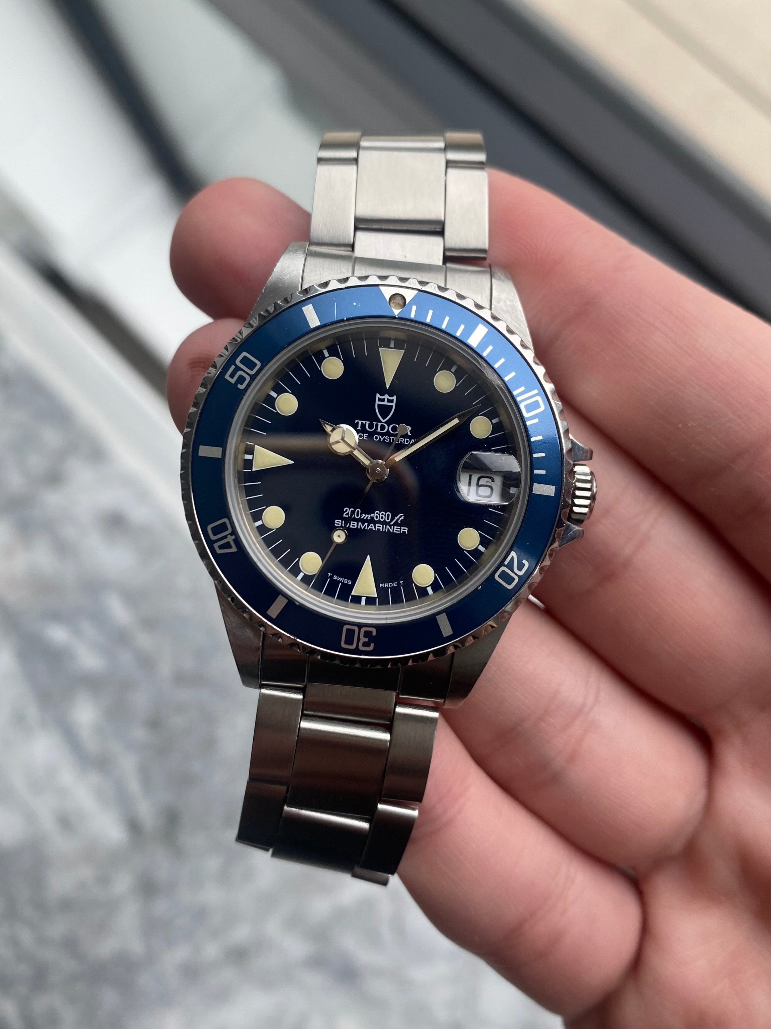 Tudor Submariner 75090 - Box and Papers.