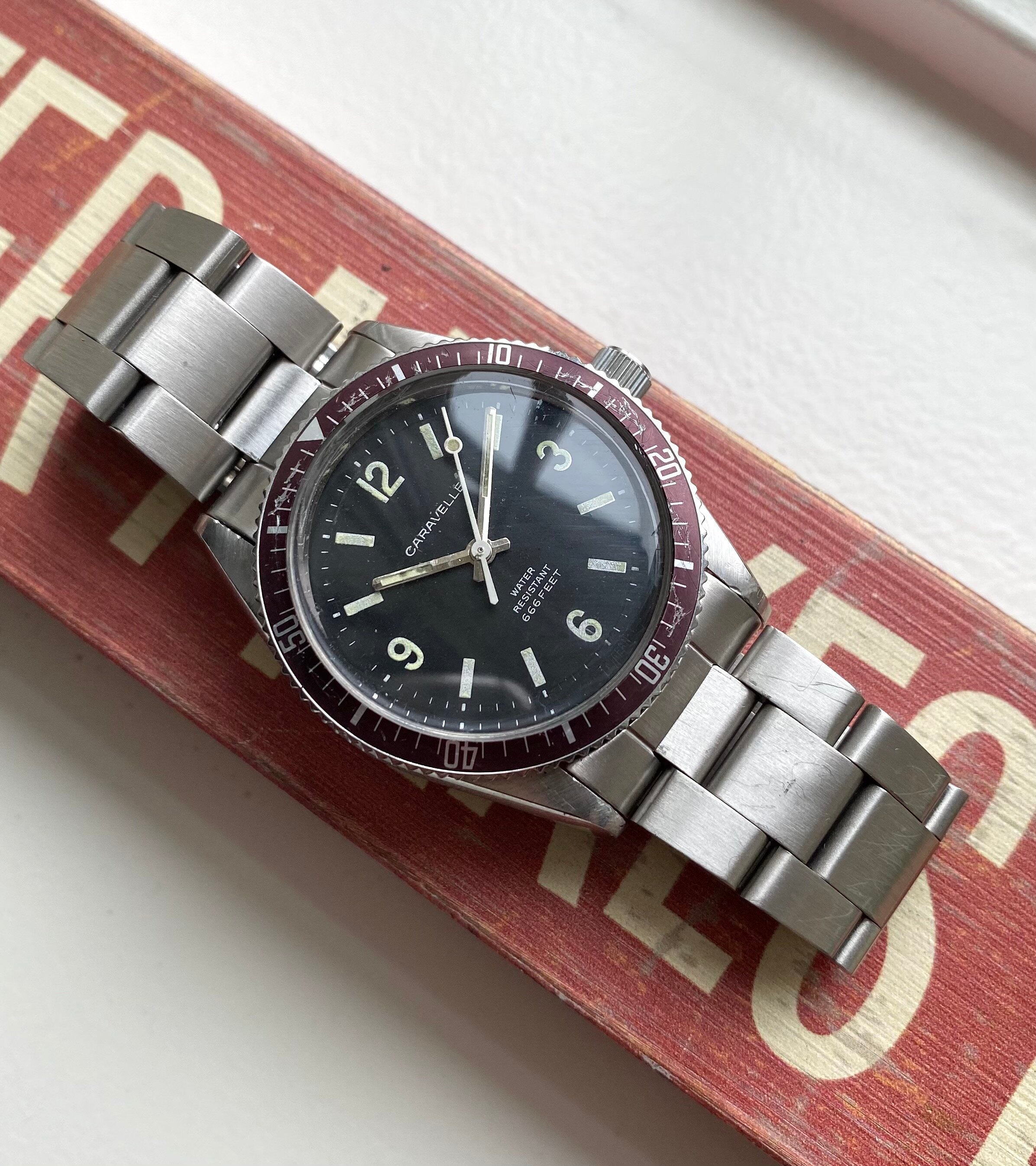 Caravelle Sea Hunter — "Lollipop" Hands