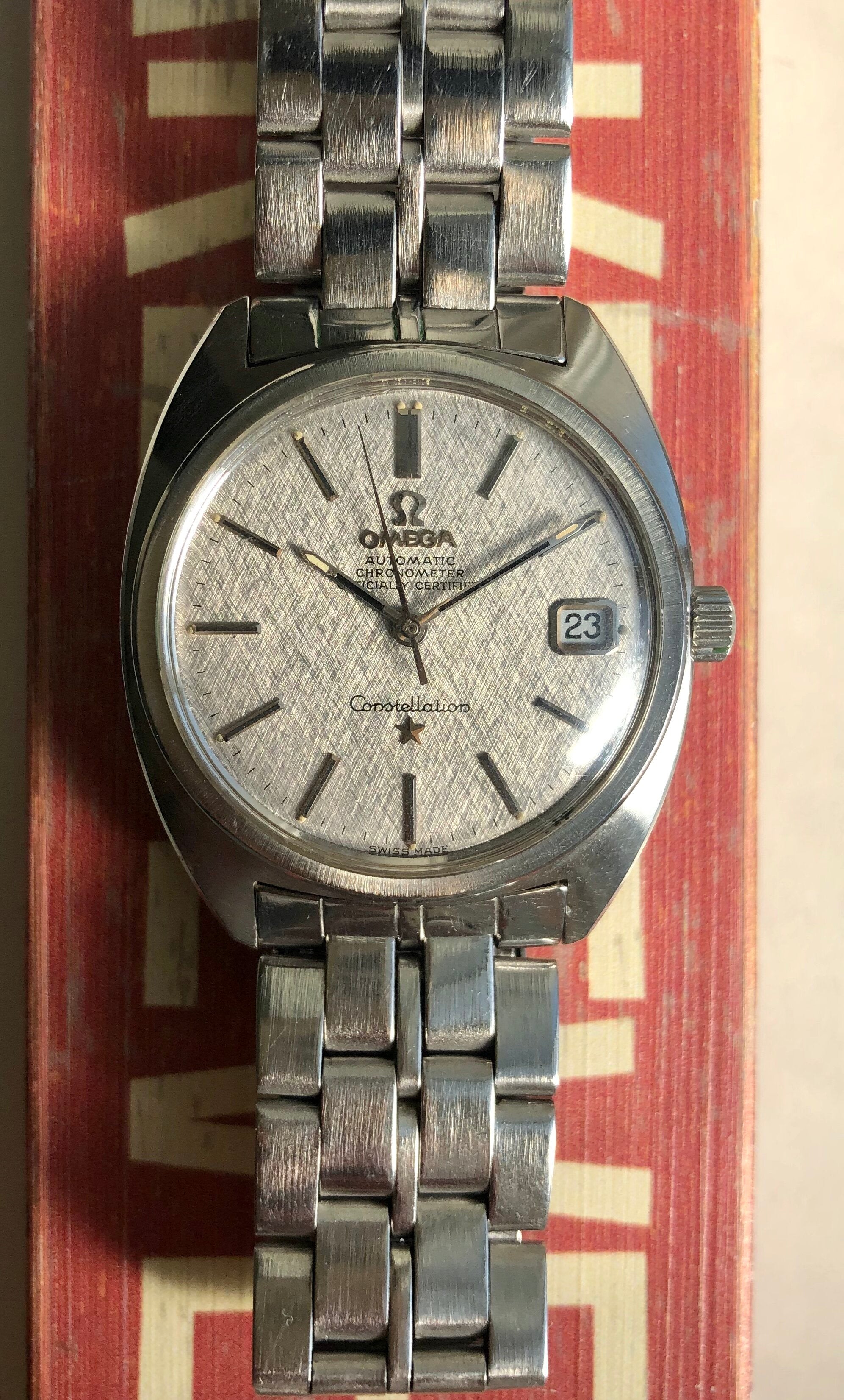 Omega Constellation — Linen Dial